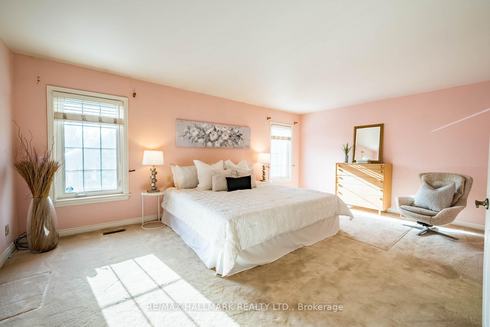 Photo 19 of 29 Longwater Chase, Markham, Unionville — HOMEH