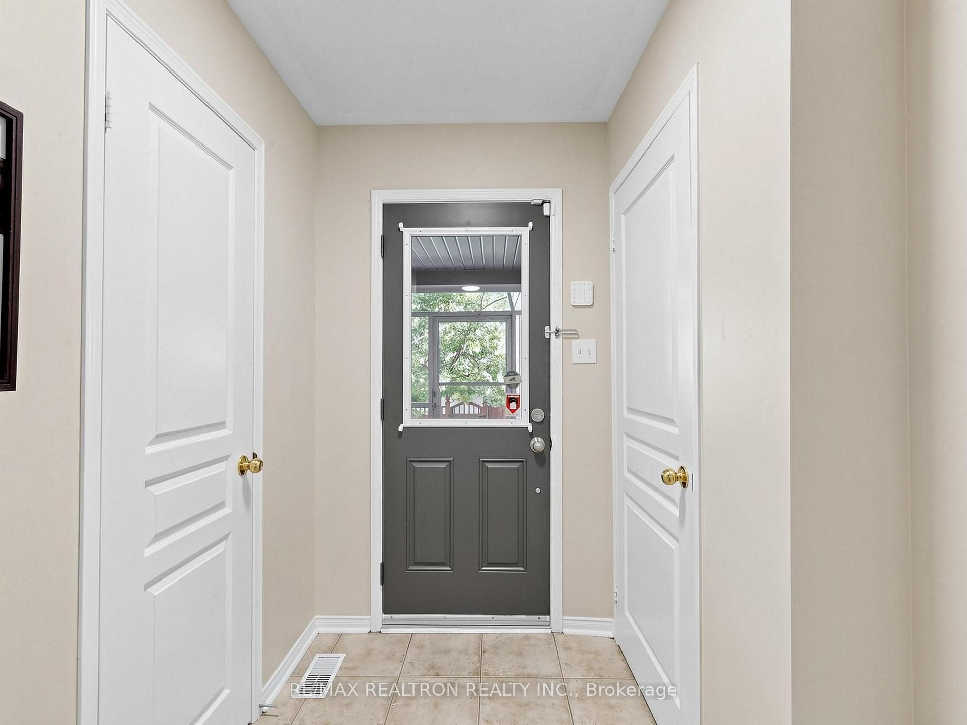 Photo 5 of 341 Morning Dove Drive, Markham, Cornell — HOMEH