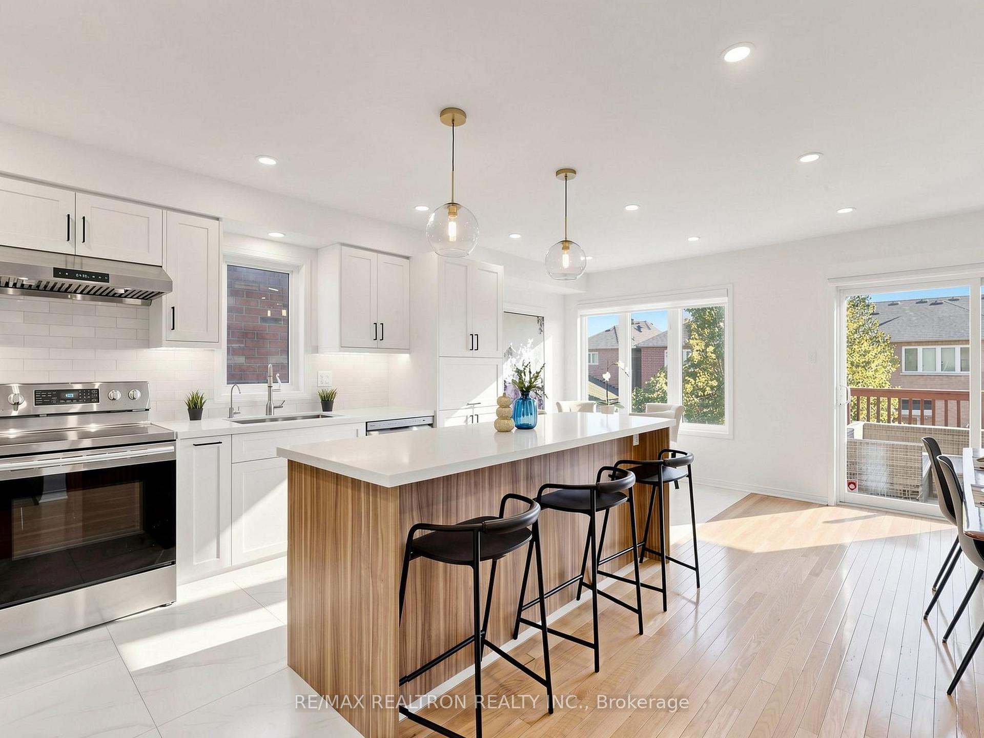 Photo 13 of 341 Morning Dove Drive, Markham, Cornell — HOMEH