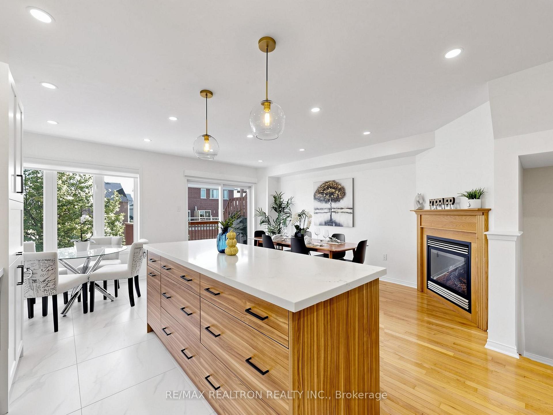 Photo 16 of 341 Morning Dove Drive, Markham, Cornell — HOMEH