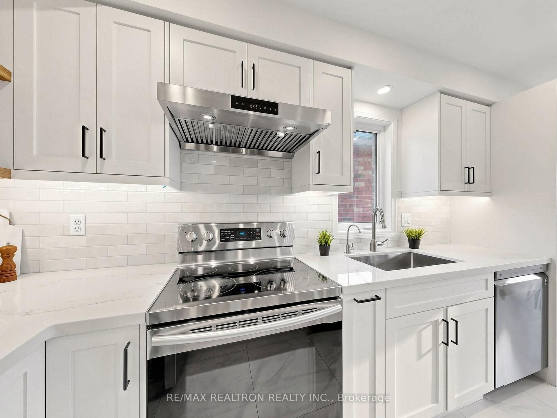 Photo 17 of 341 Morning Dove Drive, Markham, Cornell — HOMEH