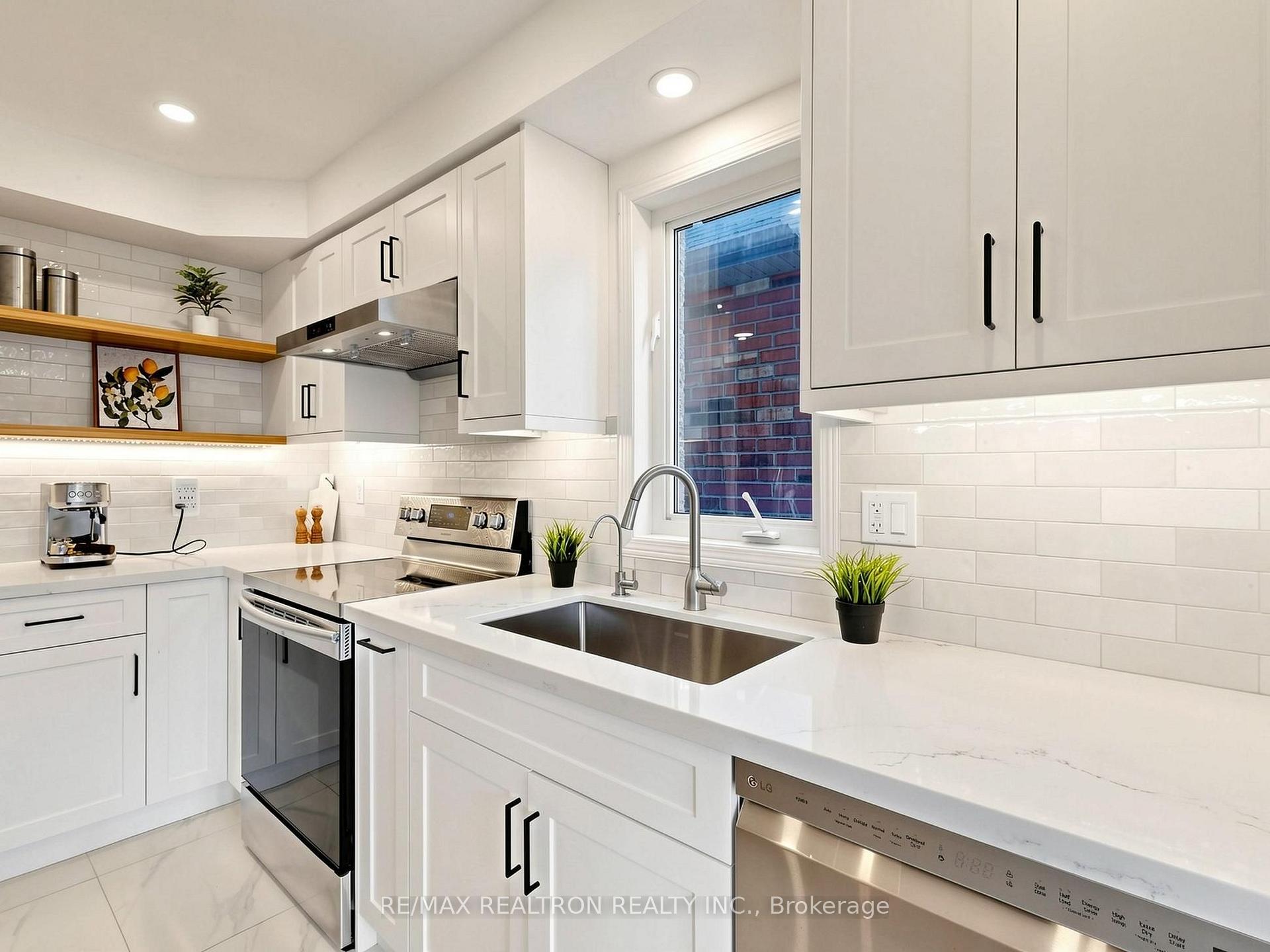 Photo 18 of 341 Morning Dove Drive, Markham, Cornell — HOMEH