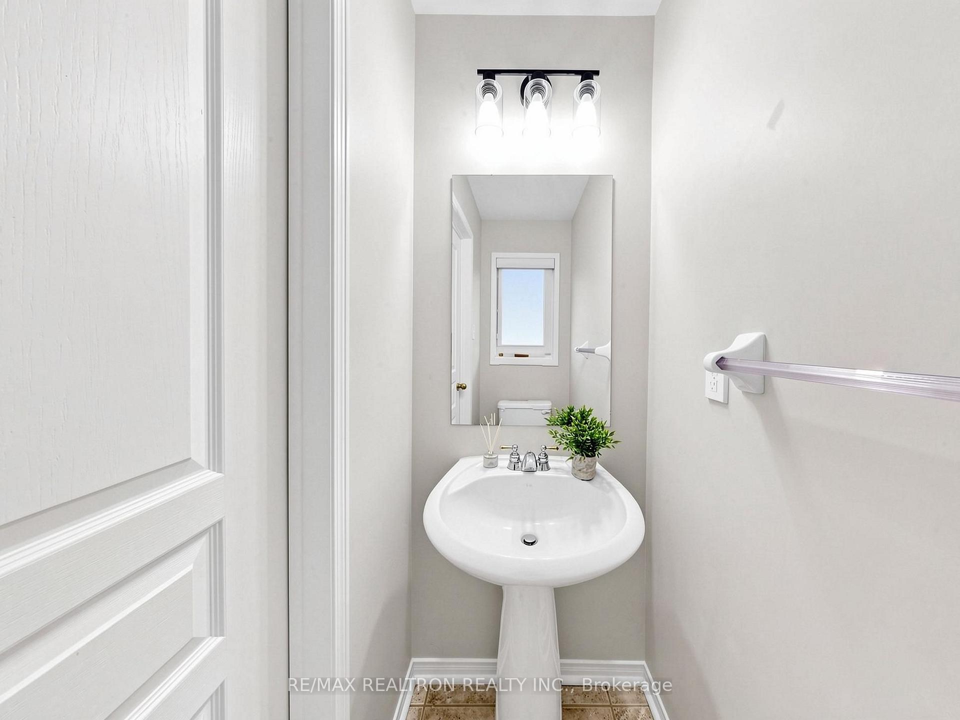Photo 21 of 341 Morning Dove Drive, Markham, Cornell — HOMEH