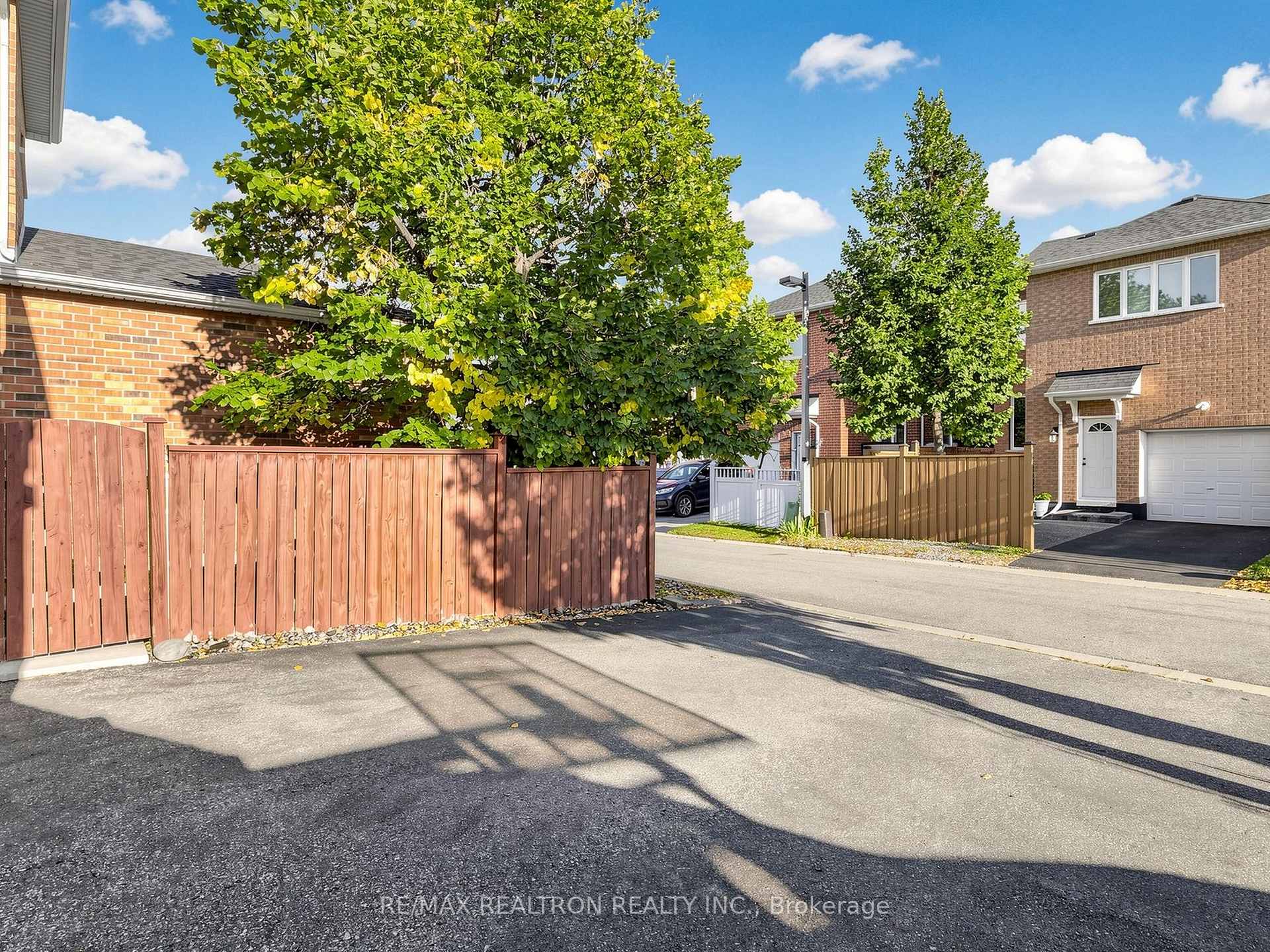 Photo 45 of 341 Morning Dove Drive, Markham, Cornell — HOMEH