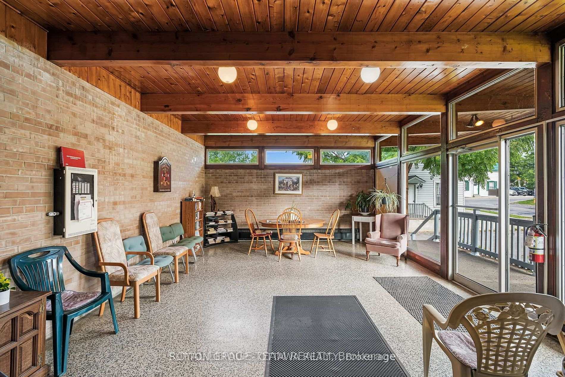 Photo 2 of 5 Rogers Road, Perth, Perth — HOMEH