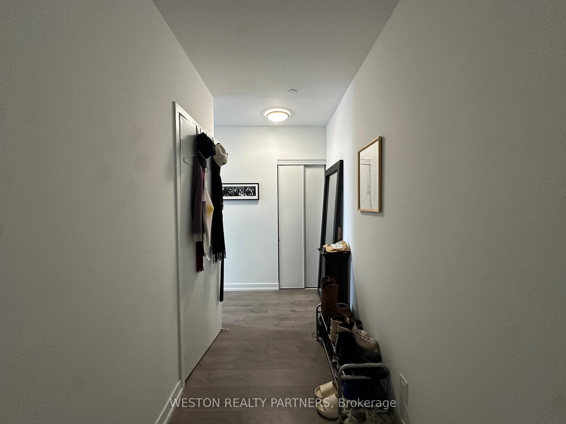 Photo 5 of Unit 523, 270 Dufferin Street, Toronto, South Parkdale — HOMEH