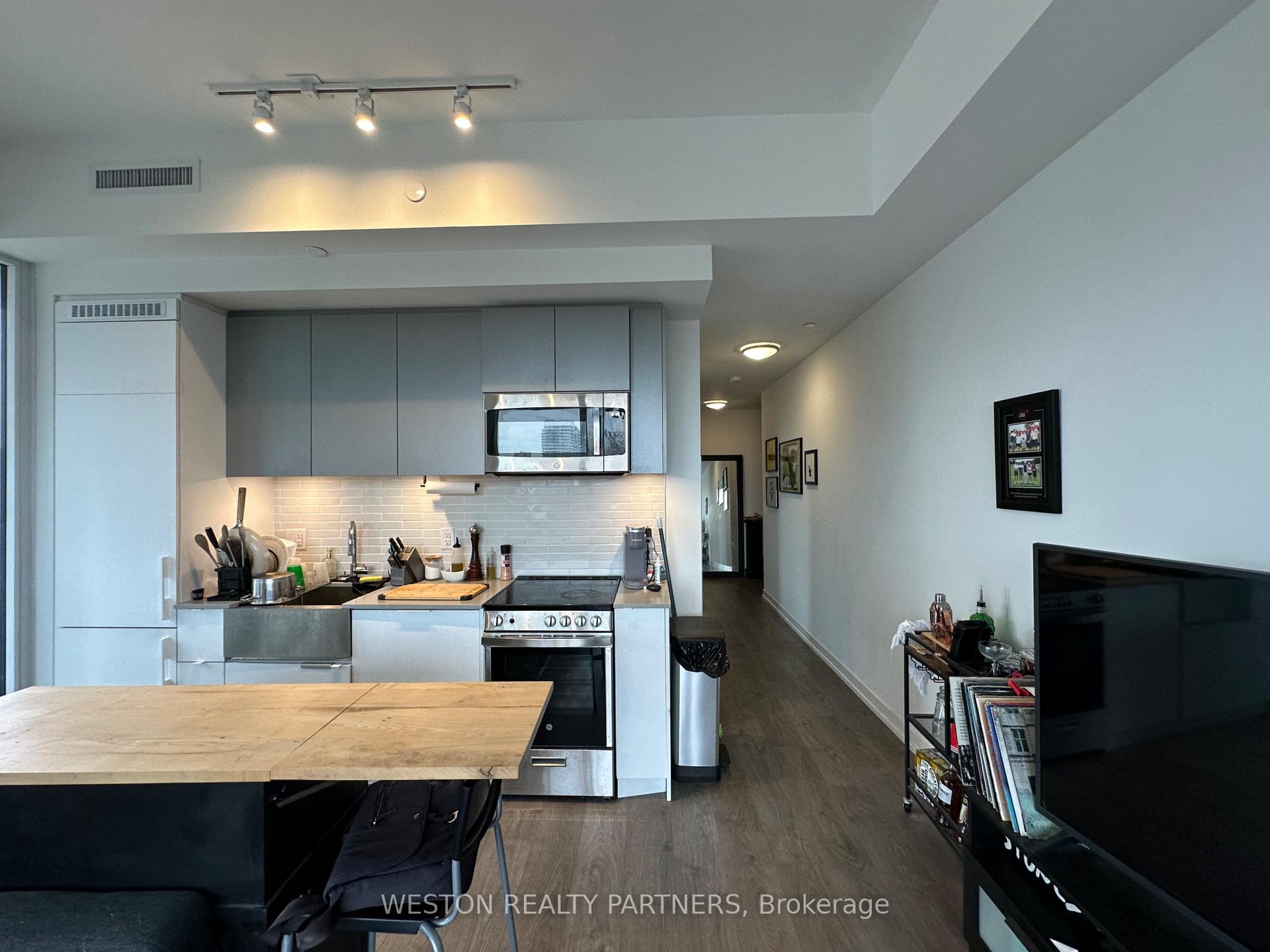 Photo 21 of Unit 523, 270 Dufferin Street, Toronto, South Parkdale — HOMEH