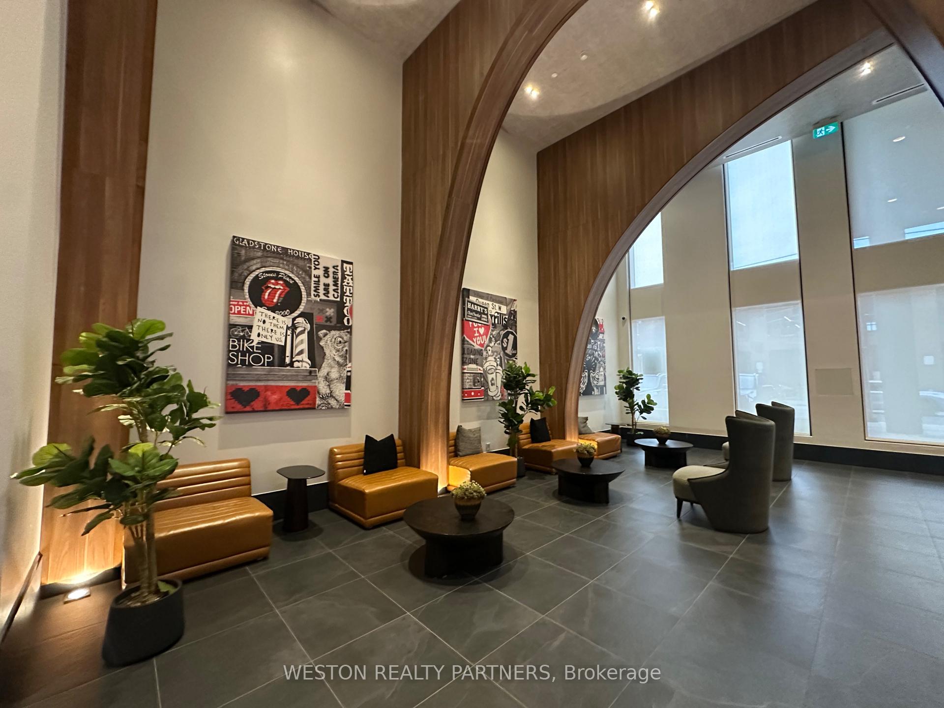Photo 3 of Unit 523, 270 Dufferin Street, Toronto, South Parkdale — HOMEH