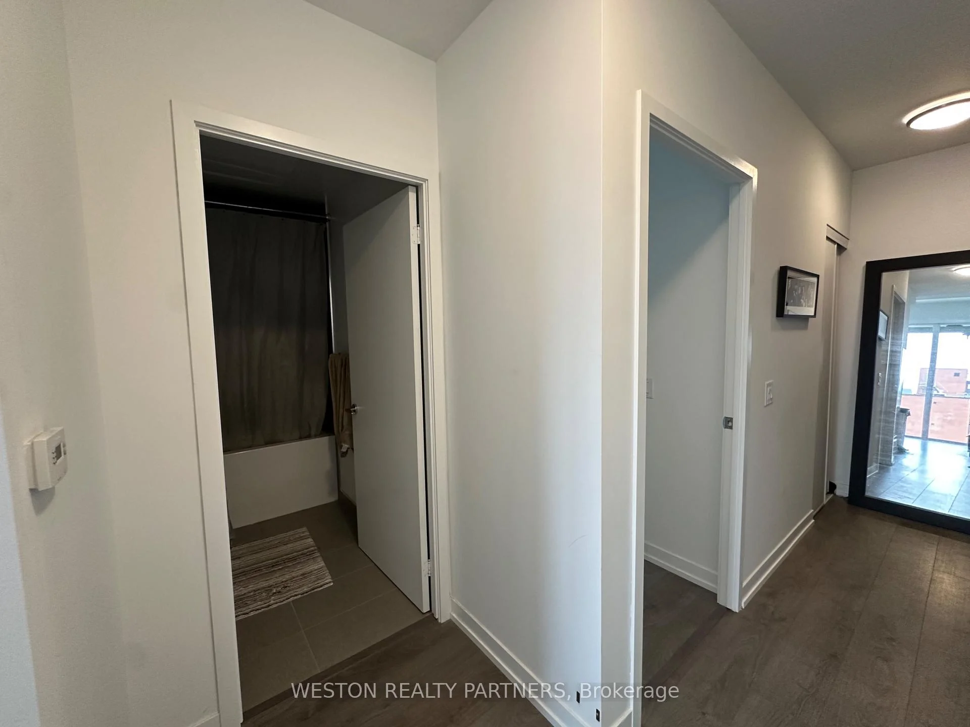Photo 9 of Unit 523, 270 Dufferin Street, Toronto, South Parkdale — HOMEH