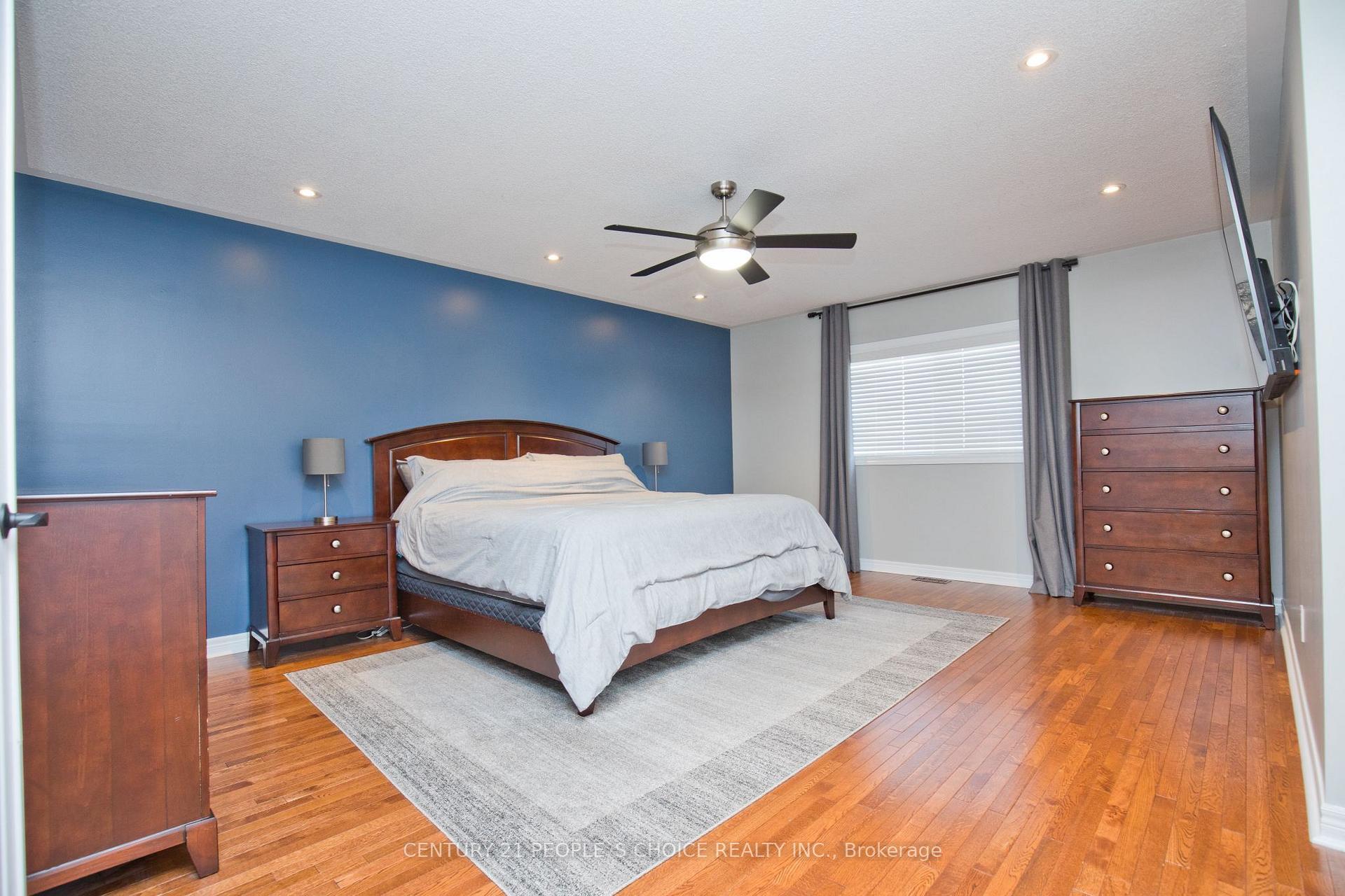 Photo 20 of 58 Collingwood Avenue, Brampton, Snelgrove — HOMEH