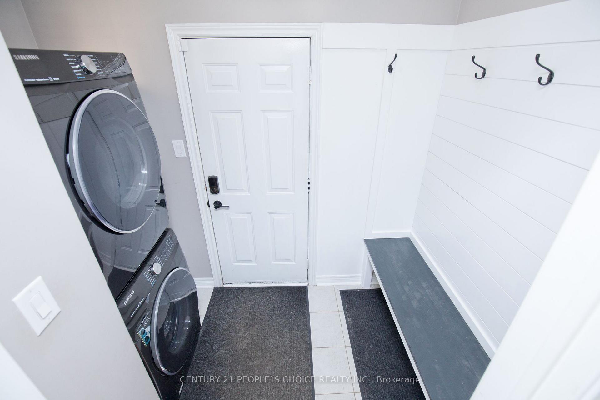 Photo 34 of 58 Collingwood Avenue, Brampton, Snelgrove — HOMEH