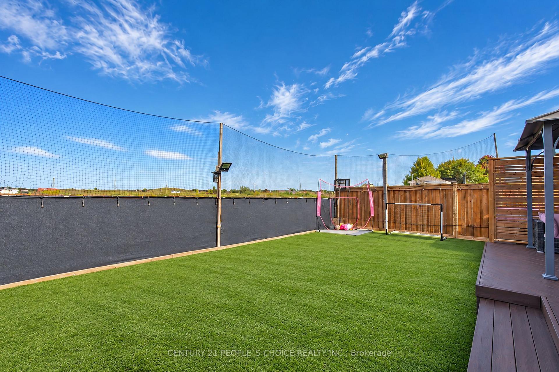 Photo 40 of 58 Collingwood Avenue, Brampton, Snelgrove — HOMEH