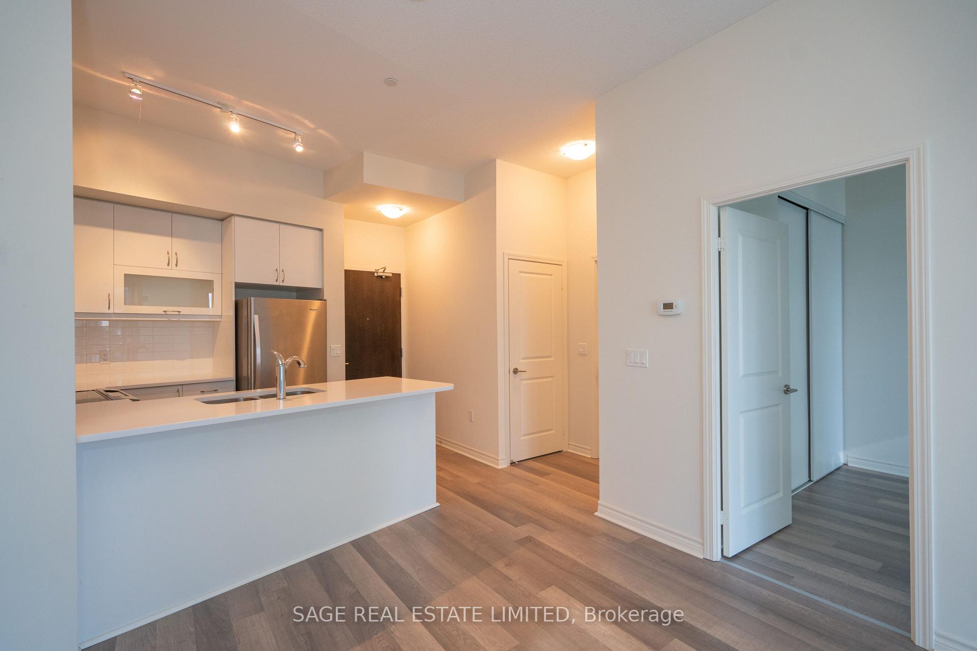 Photo 5 of Unit Ph11, 39 Annie Craig Drive, Etobicoke, Mimico — HOMEH