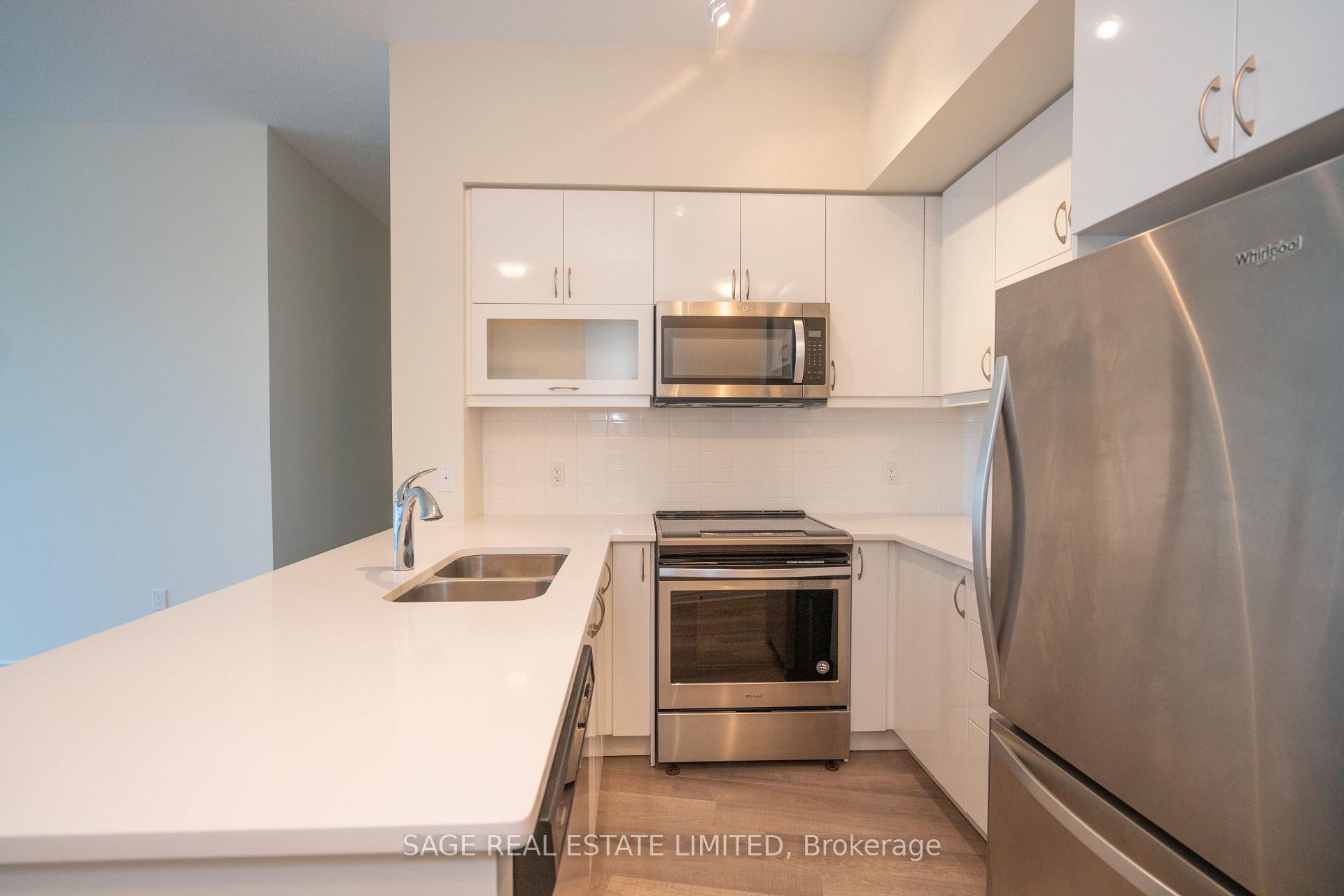 Photo 6 of Unit Ph11, 39 Annie Craig Drive, Etobicoke, Mimico — HOMEH