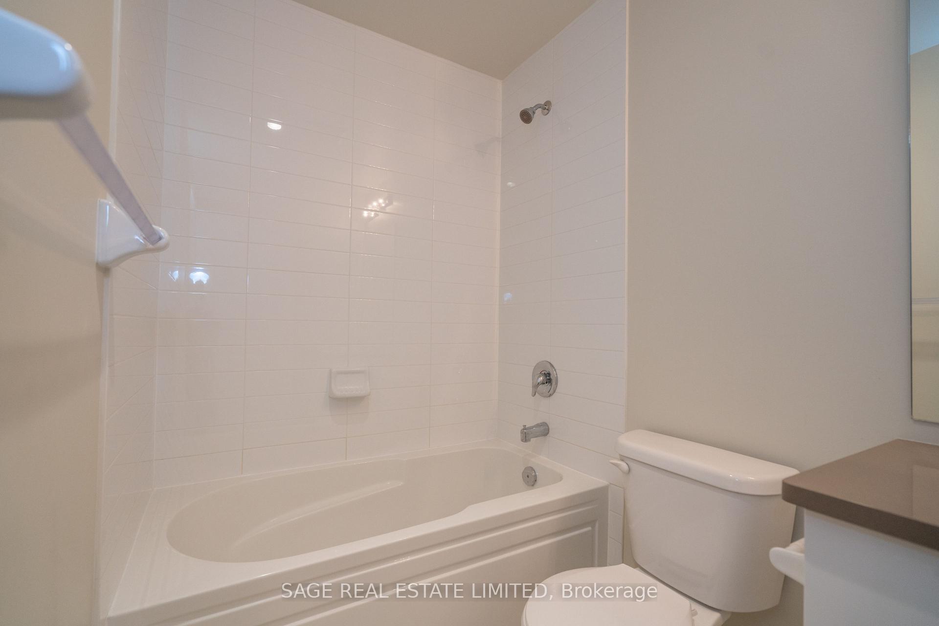 Photo 18 of Unit Ph11, 39 Annie Craig Drive, Etobicoke, Mimico — HOMEH