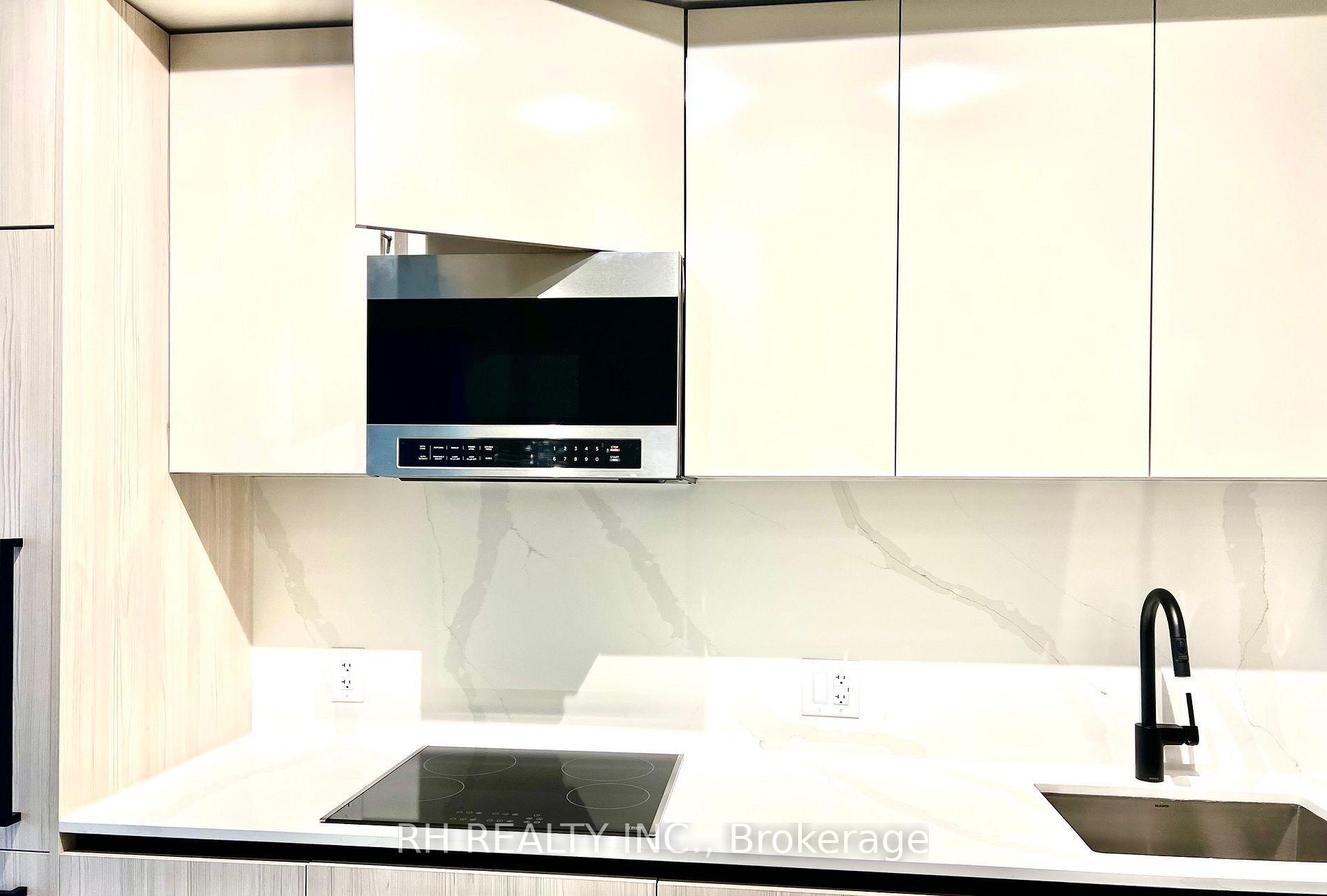 Photo 4 of Unit 1211, 425 Front Street E, Toronto, Waterfront Communities — HOMEH