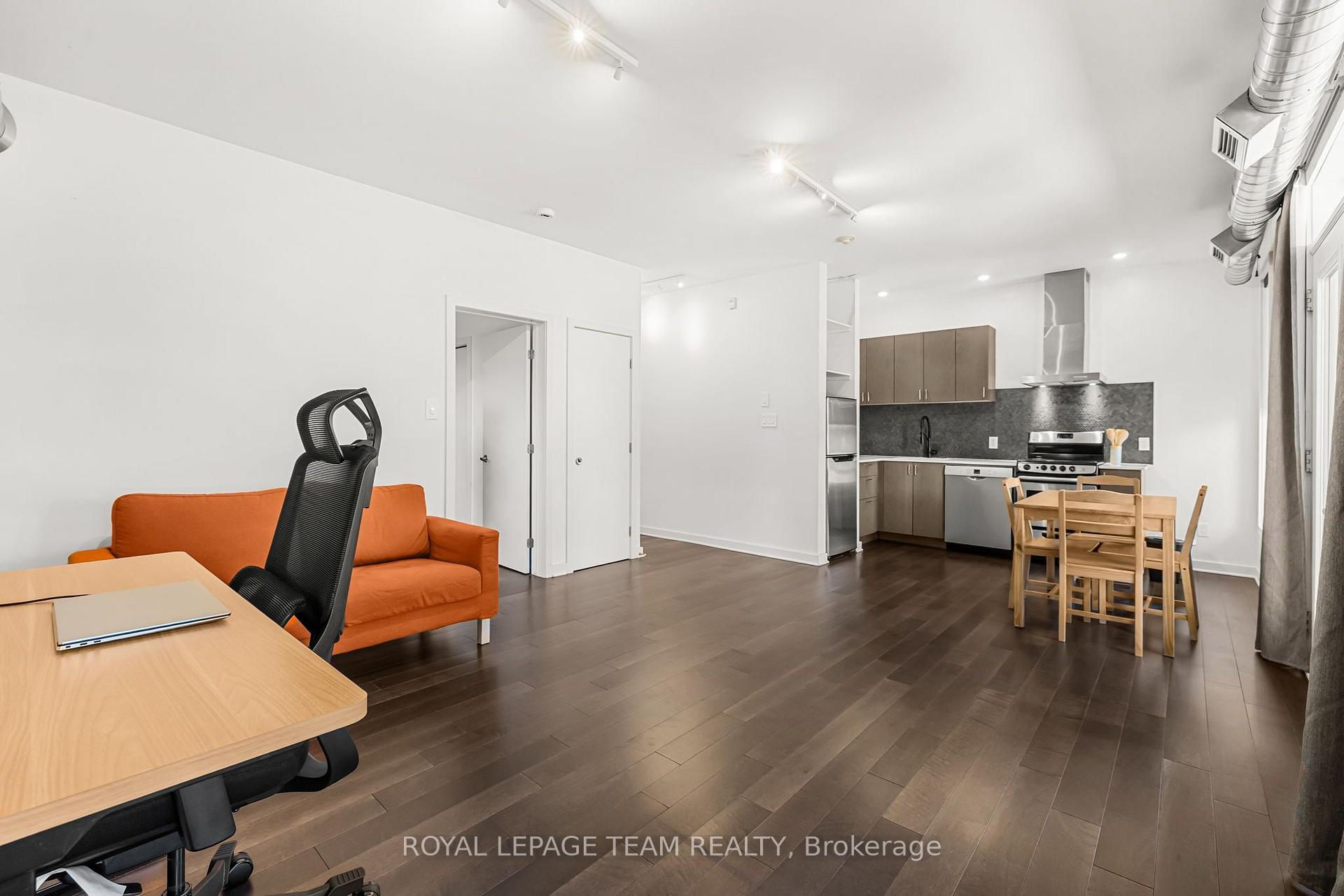 Photo 8 of Unit 301, 1308 Thames Street, Ottawa, Carlington — HOMEH