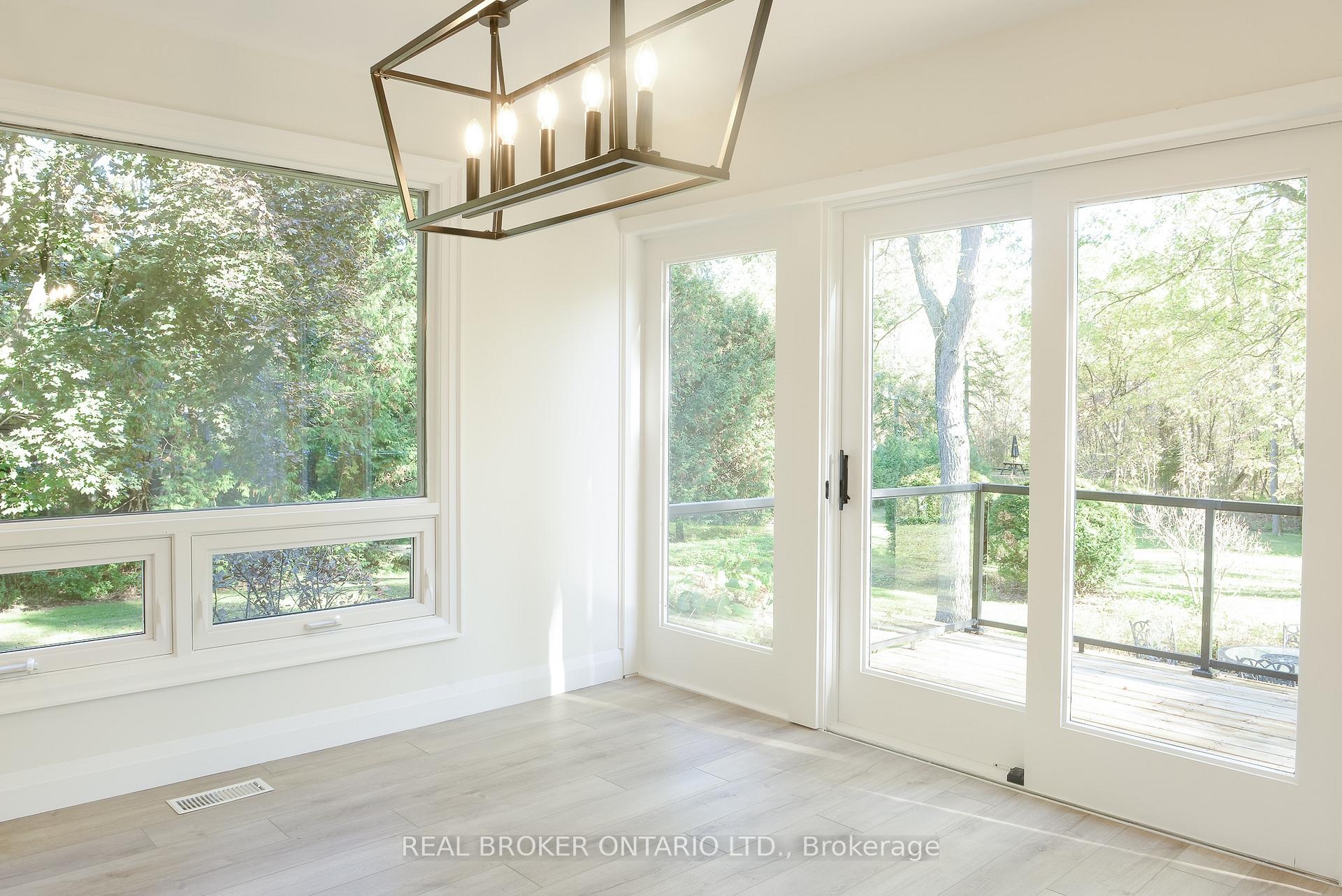 Photo 35 of 572 Main Street, Halton Hills, Glen Williams — HOMEH