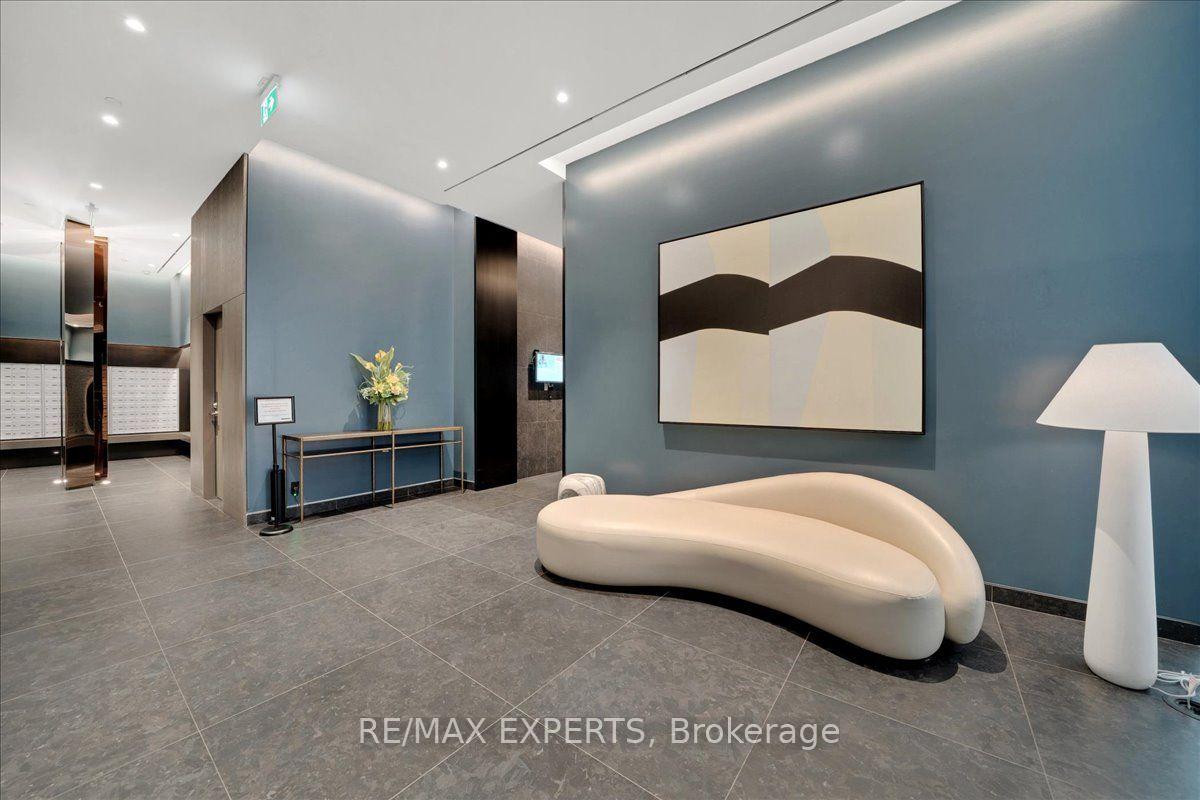 Photo 4 of Unit 1815, 25 Richmond Street E, Toronto, Church-Yonge Corridor — HOMEH