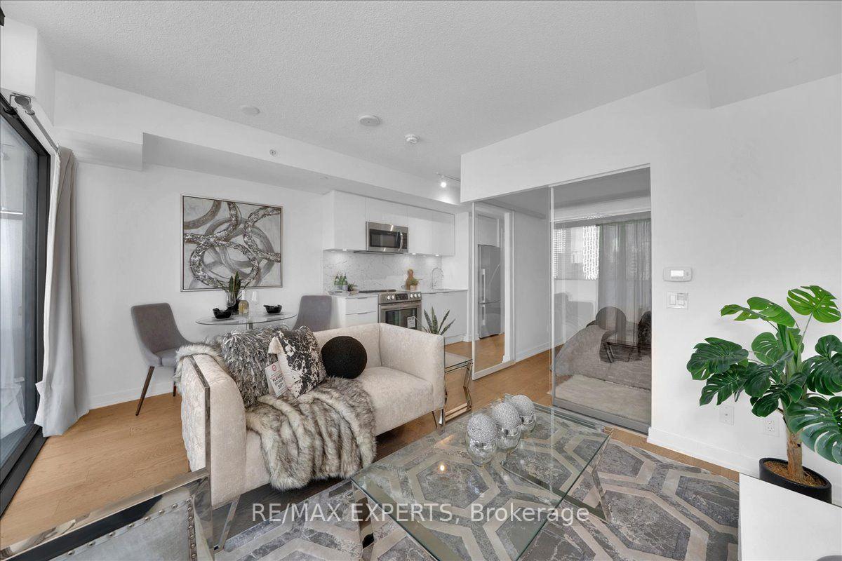 Photo 14 of Unit 1815, 25 Richmond Street E, Toronto, Church-Yonge Corridor — HOMEH