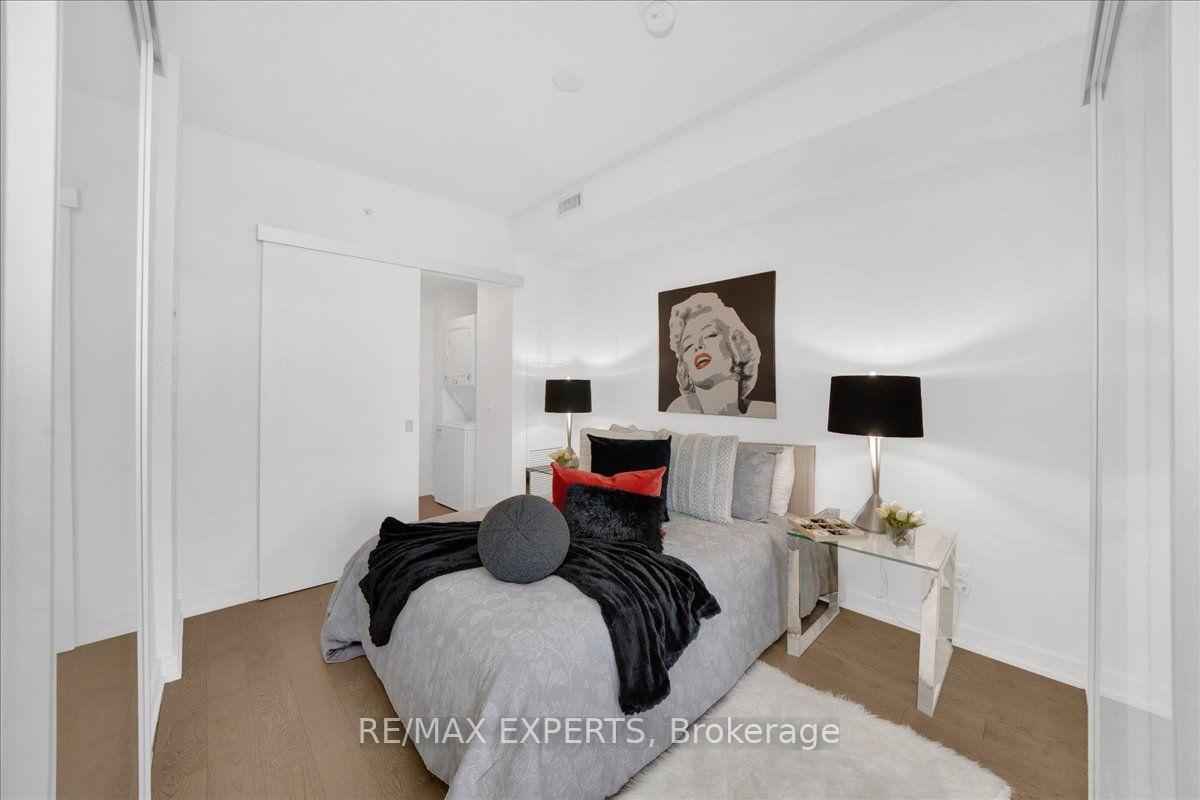 Photo 16 of Unit 1815, 25 Richmond Street E, Toronto, Church-Yonge Corridor — HOMEH