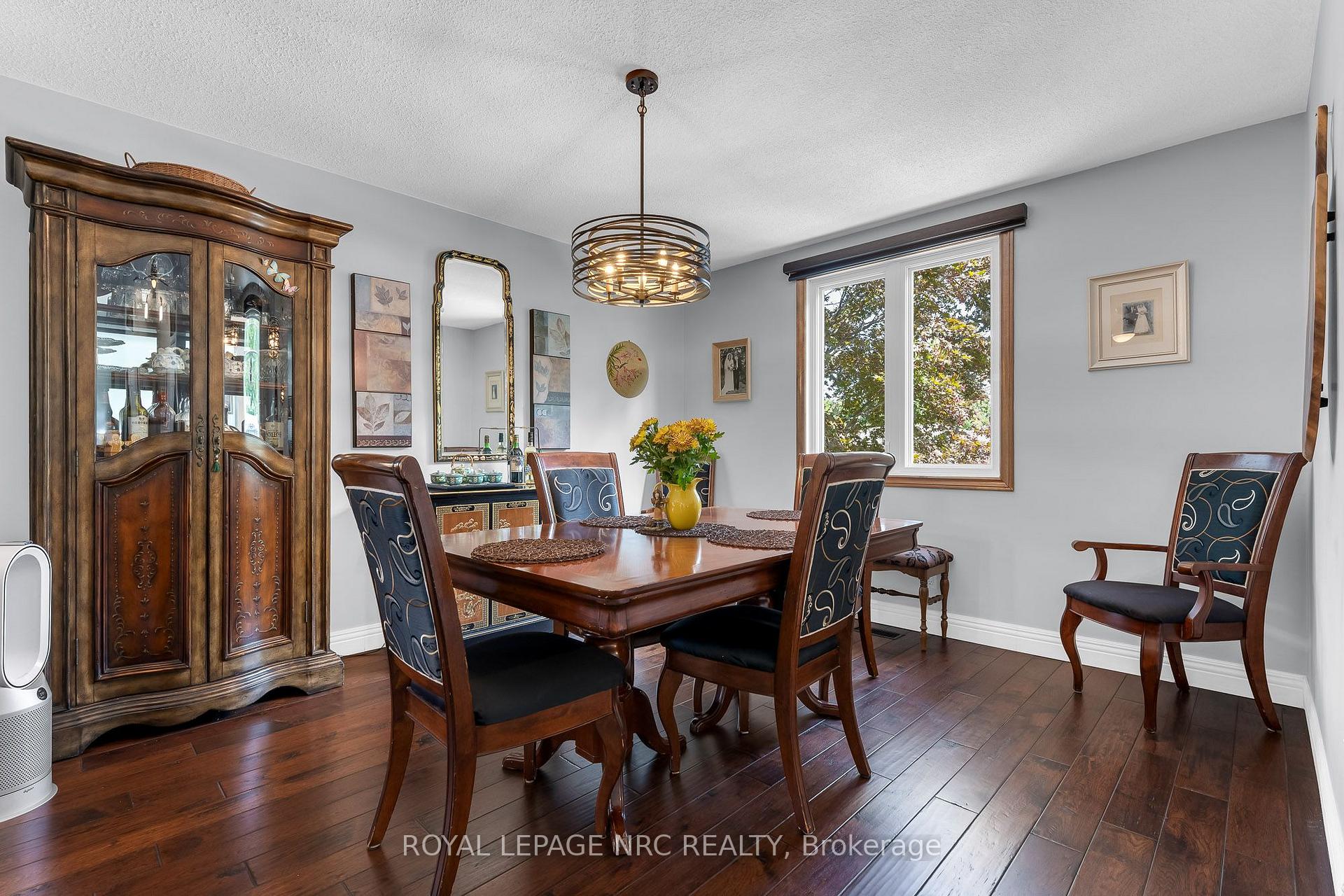Photo 10 of 481 Bunting Road, St. Catharines, Bunting/Linwell — HOMEH