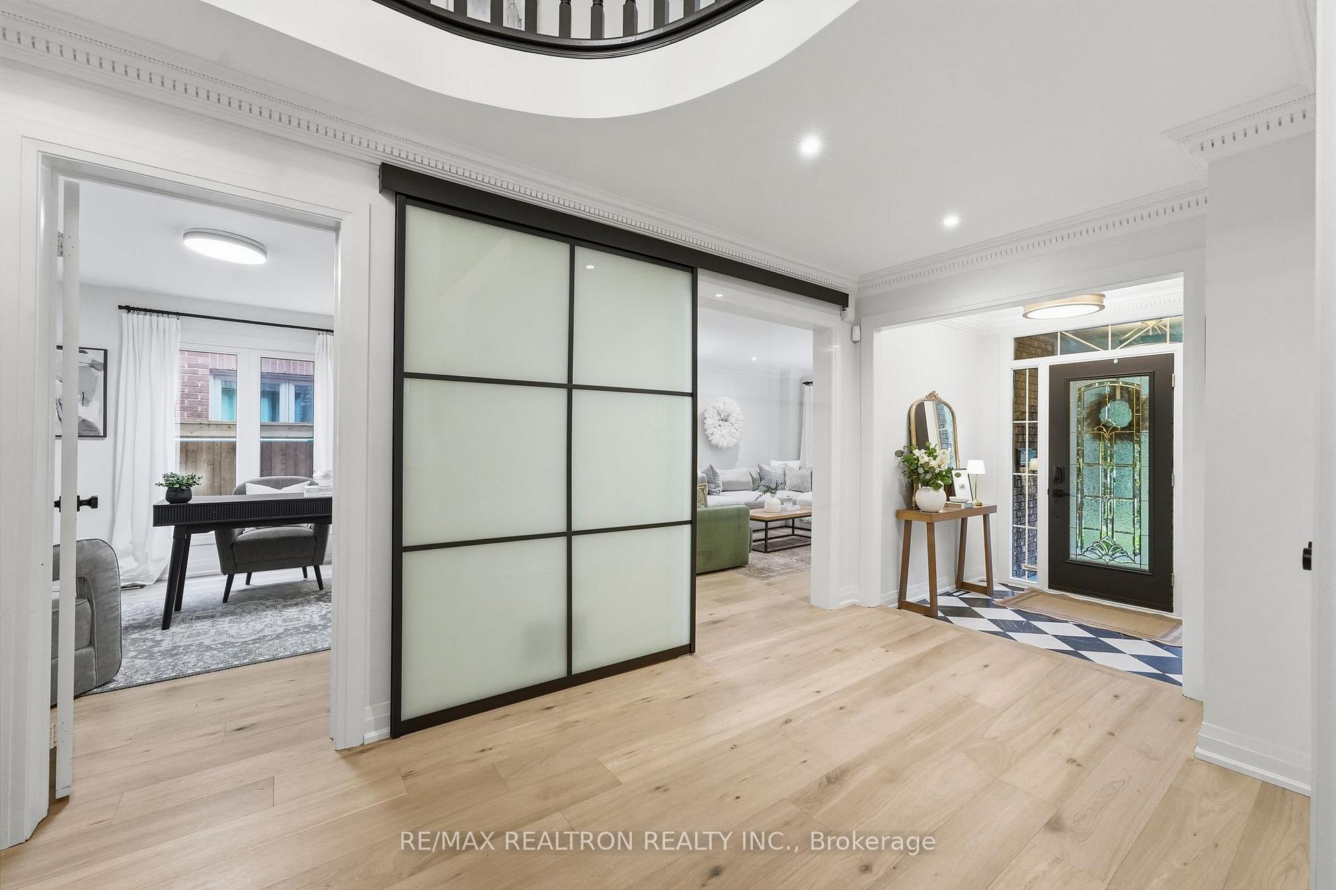 Photo 4 of 653 Exceller Circle, Newmarket, Stonehaven-Wyndham — HOMEH