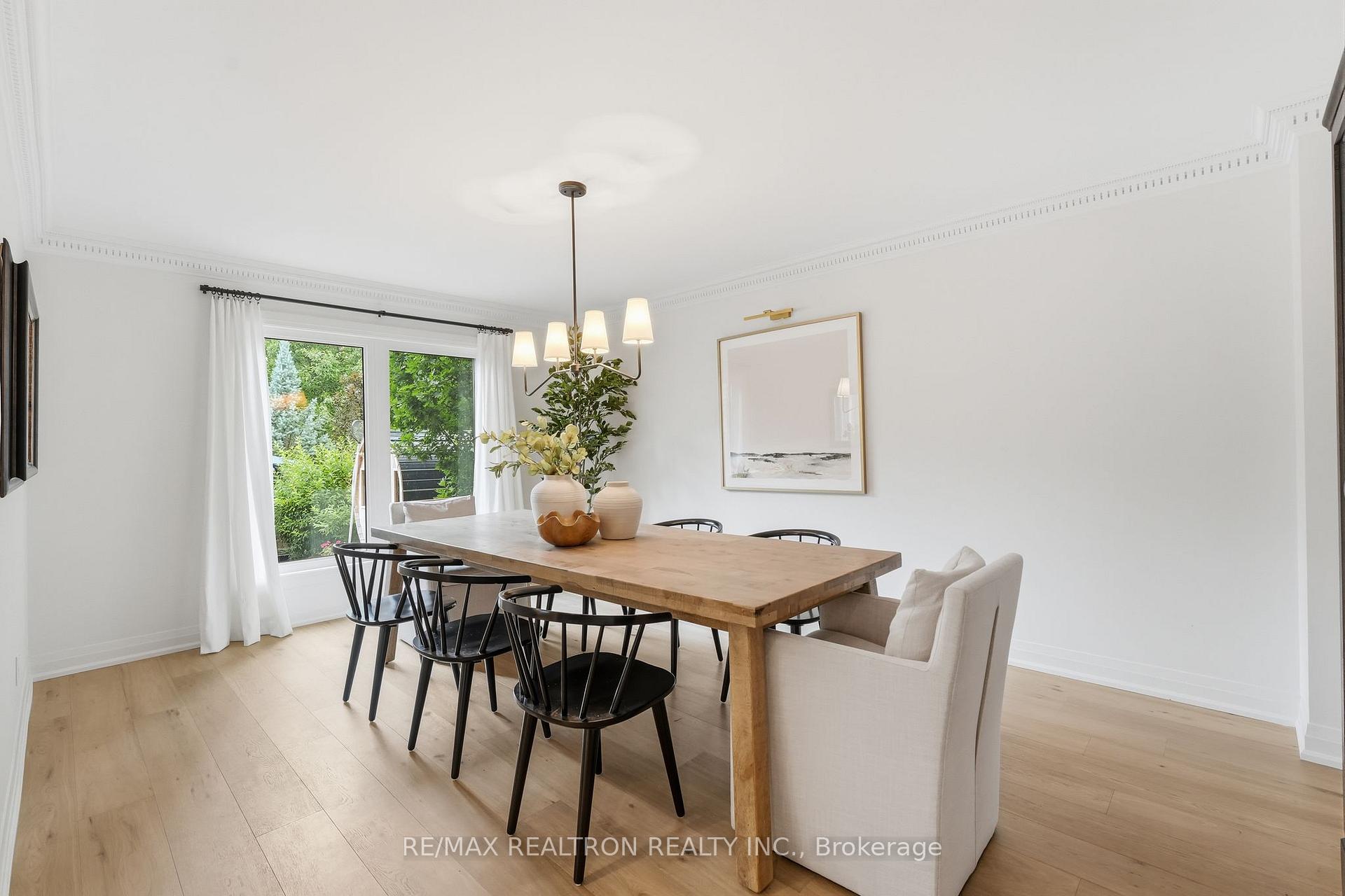 Photo 8 of 653 Exceller Circle, Newmarket, Stonehaven-Wyndham — HOMEH