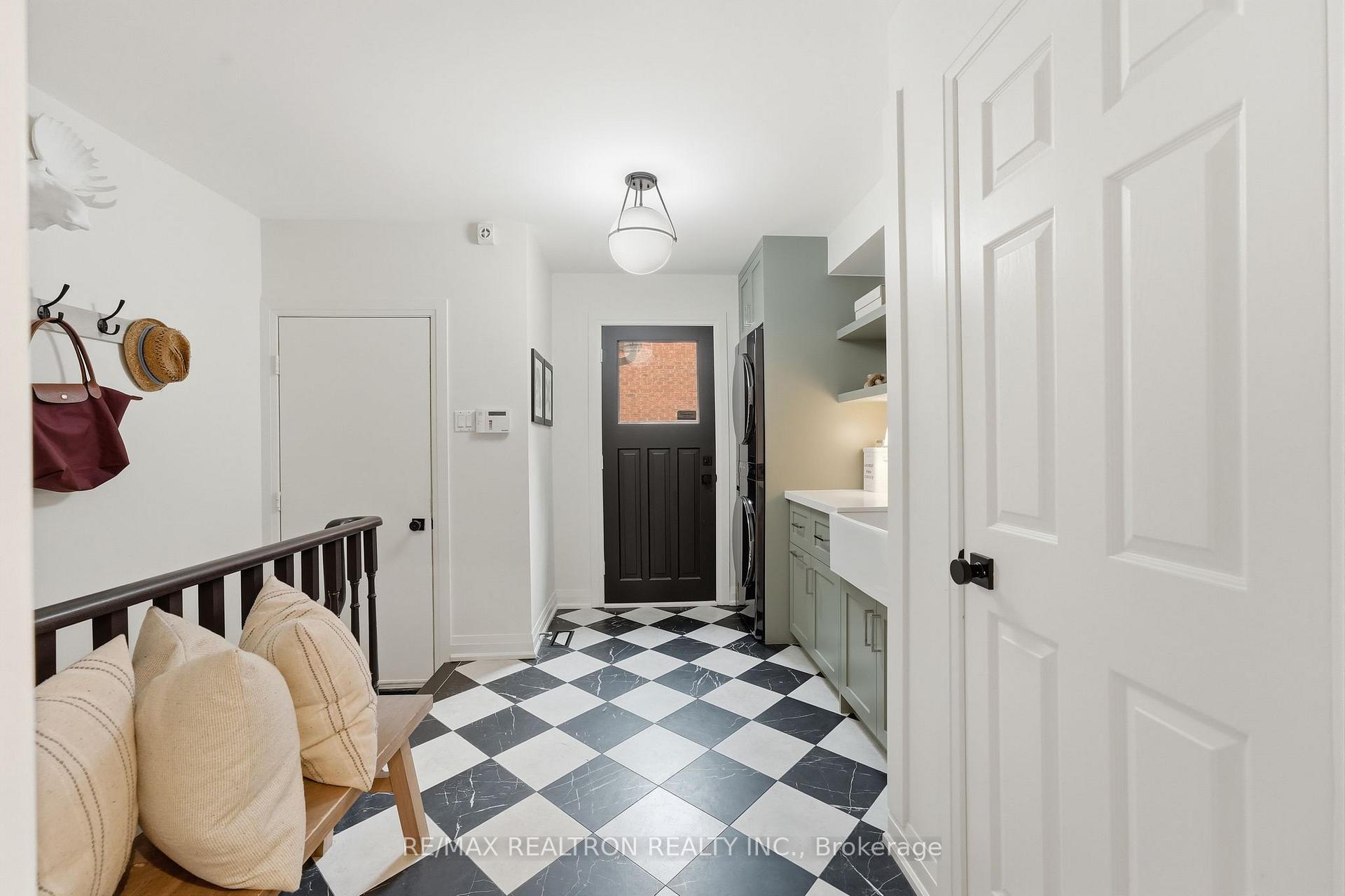 Photo 20 of 653 Exceller Circle, Newmarket, Stonehaven-Wyndham — HOMEH