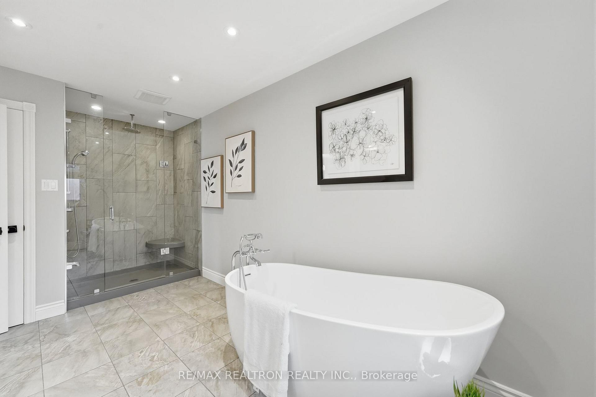 Photo 30 of 653 Exceller Circle, Newmarket, Stonehaven-Wyndham — HOMEH