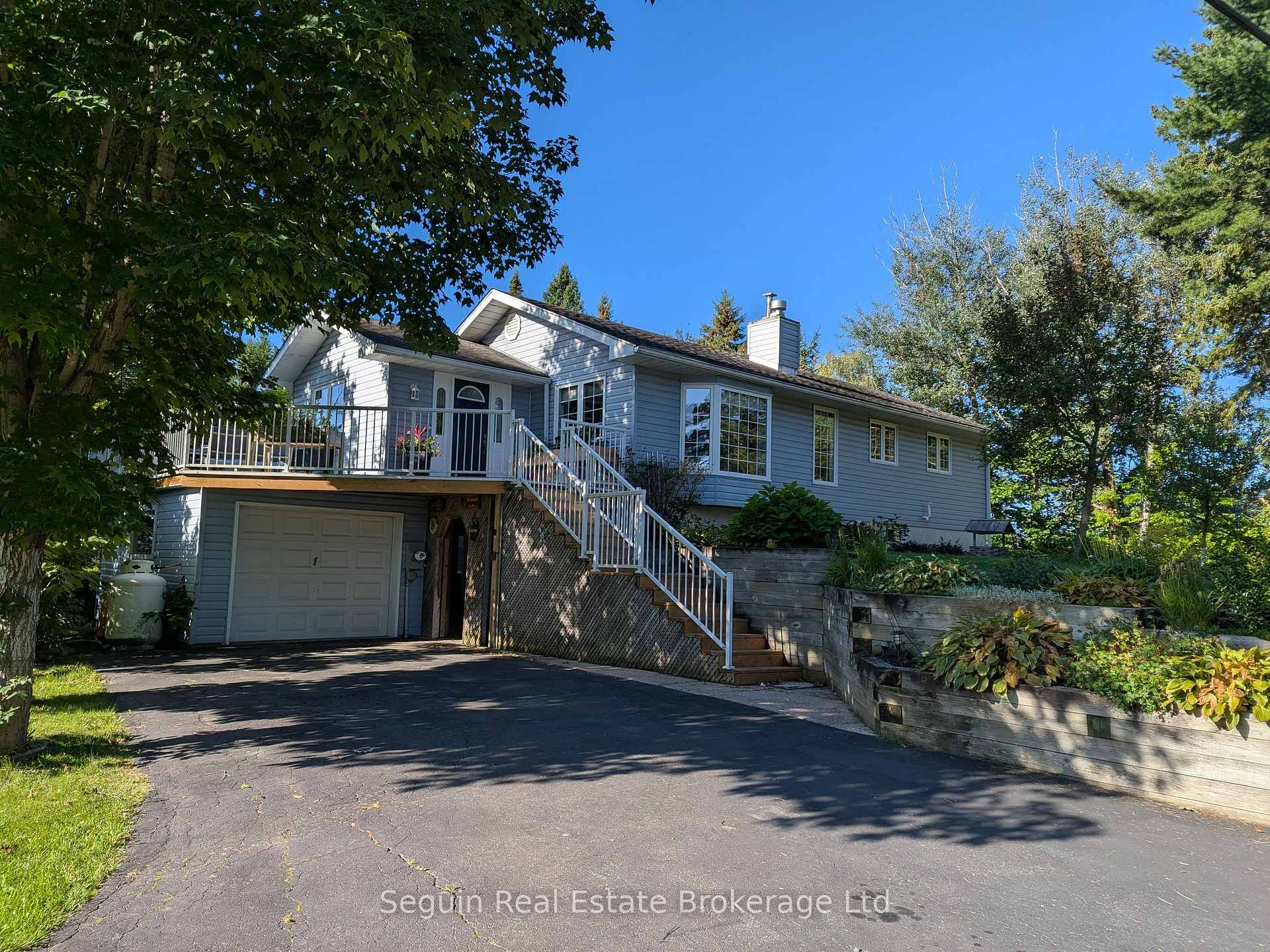 Photo 9 of 1091 Highway 518, Seguin — HOMEH