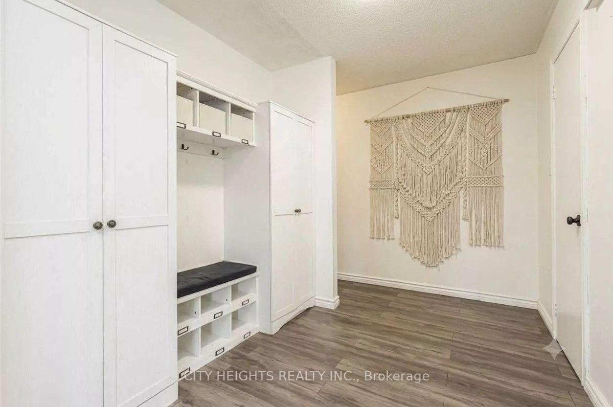 Photo 2 of Unit 44, 510 Essa Road, Barrie, Holly — HOMEH