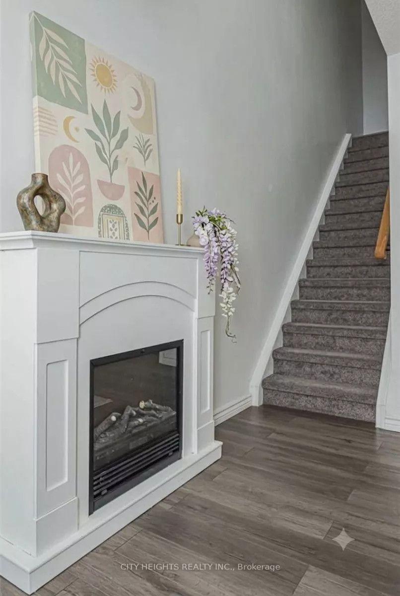Photo 4 of Unit 44, 510 Essa Road, Barrie, Holly — HOMEH