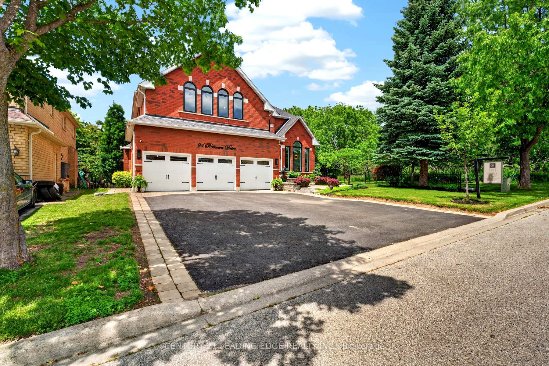 Photo 3 of 94 Roberson Drive, Ajax, Central West — HOMEH