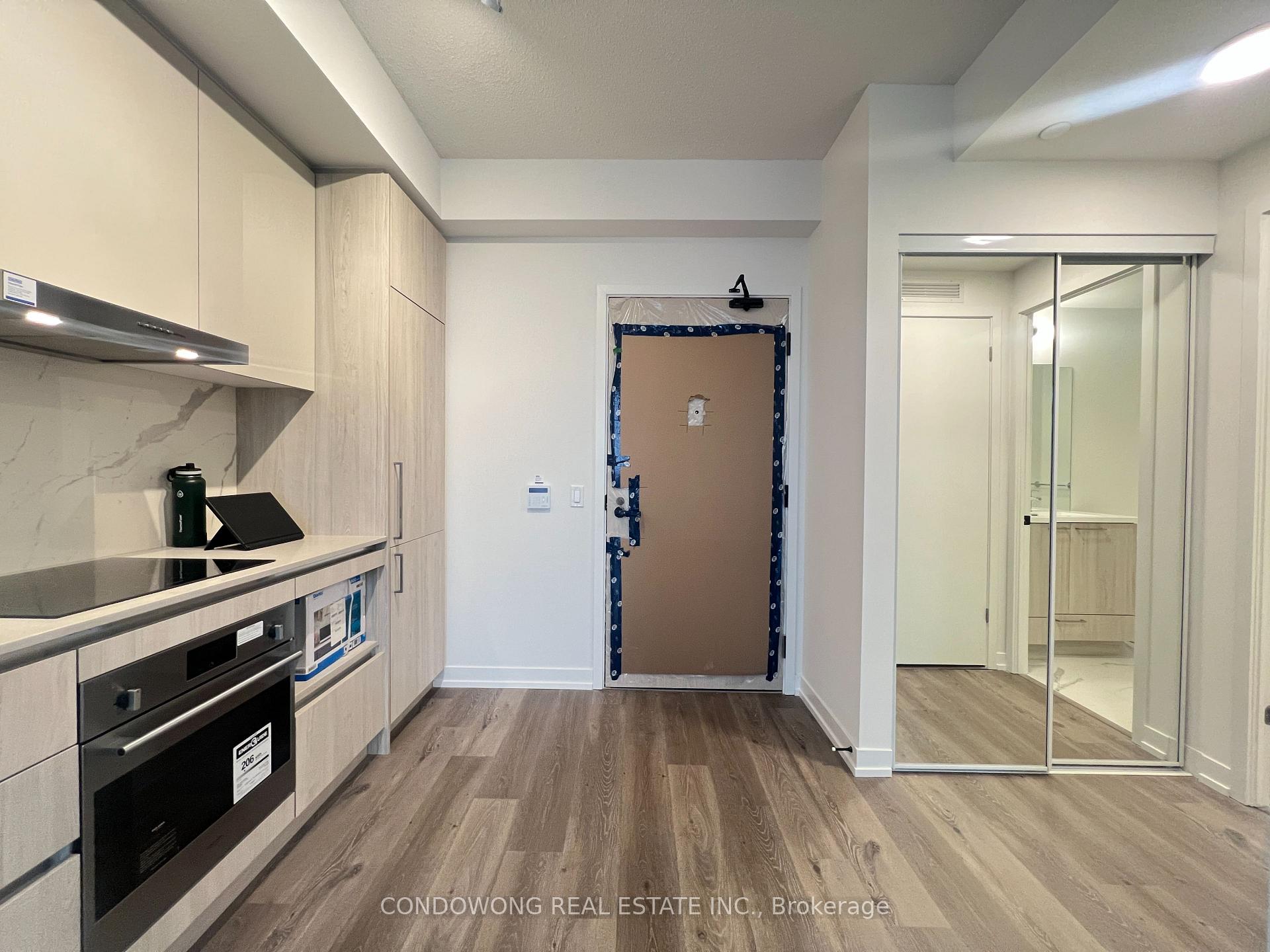 Photo 2 of Unit 2910, 225 Commerce Street, Vaughan, Vaughan Corporate Centre — HOMEH
