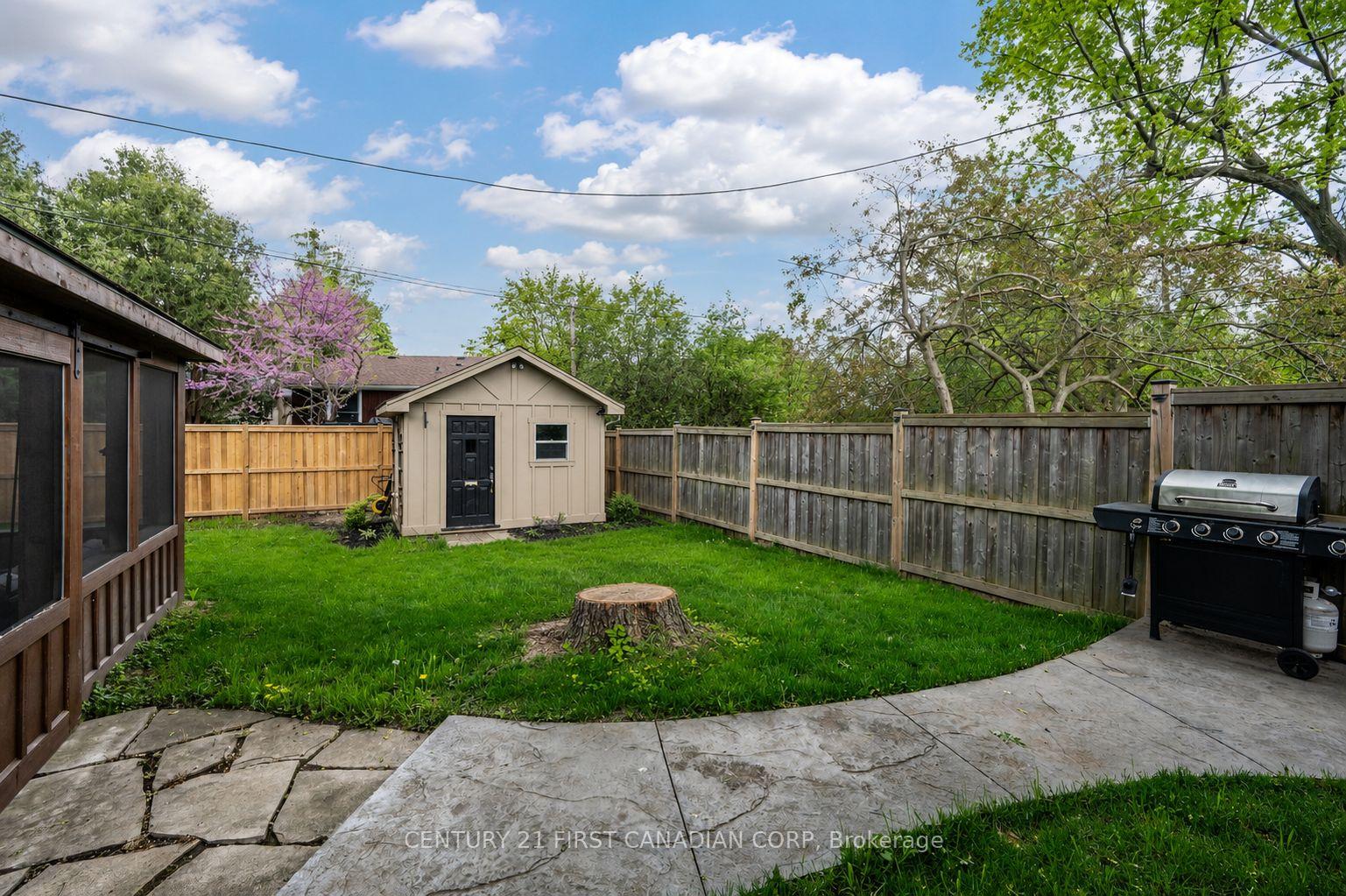 Photo 7 of 905 Wellingsboro Road, London, South Y — HOMEH