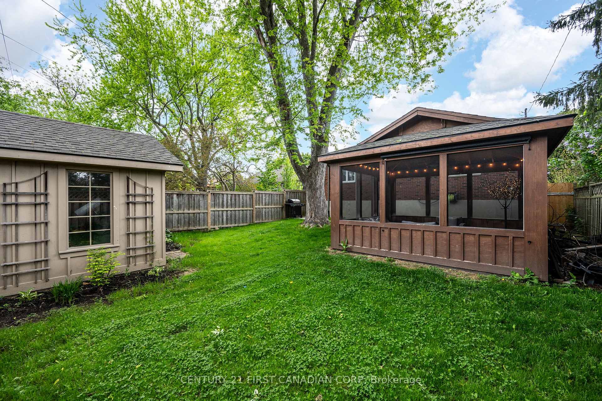 Photo 10 of 905 Wellingsboro Road, London, South Y — HOMEH