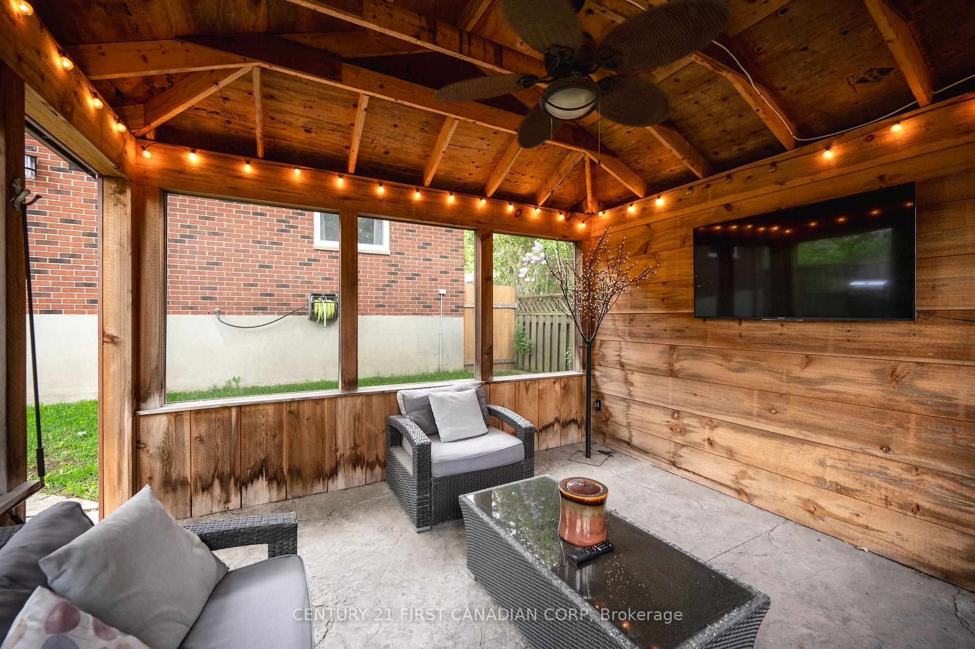Photo 13 of 905 Wellingsboro Road, London, South Y — HOMEH