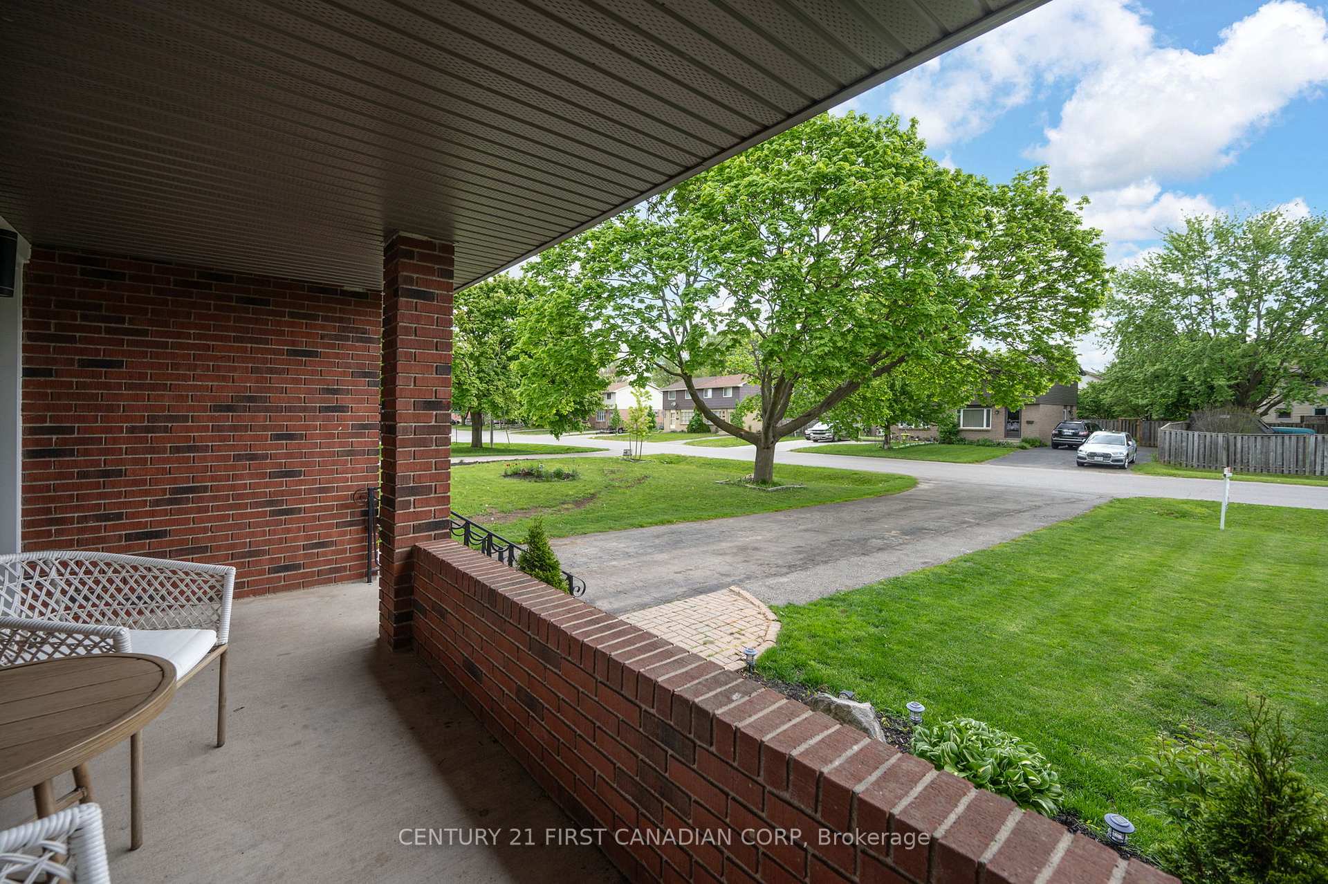 Photo 15 of 905 Wellingsboro Road, London, South Y — HOMEH