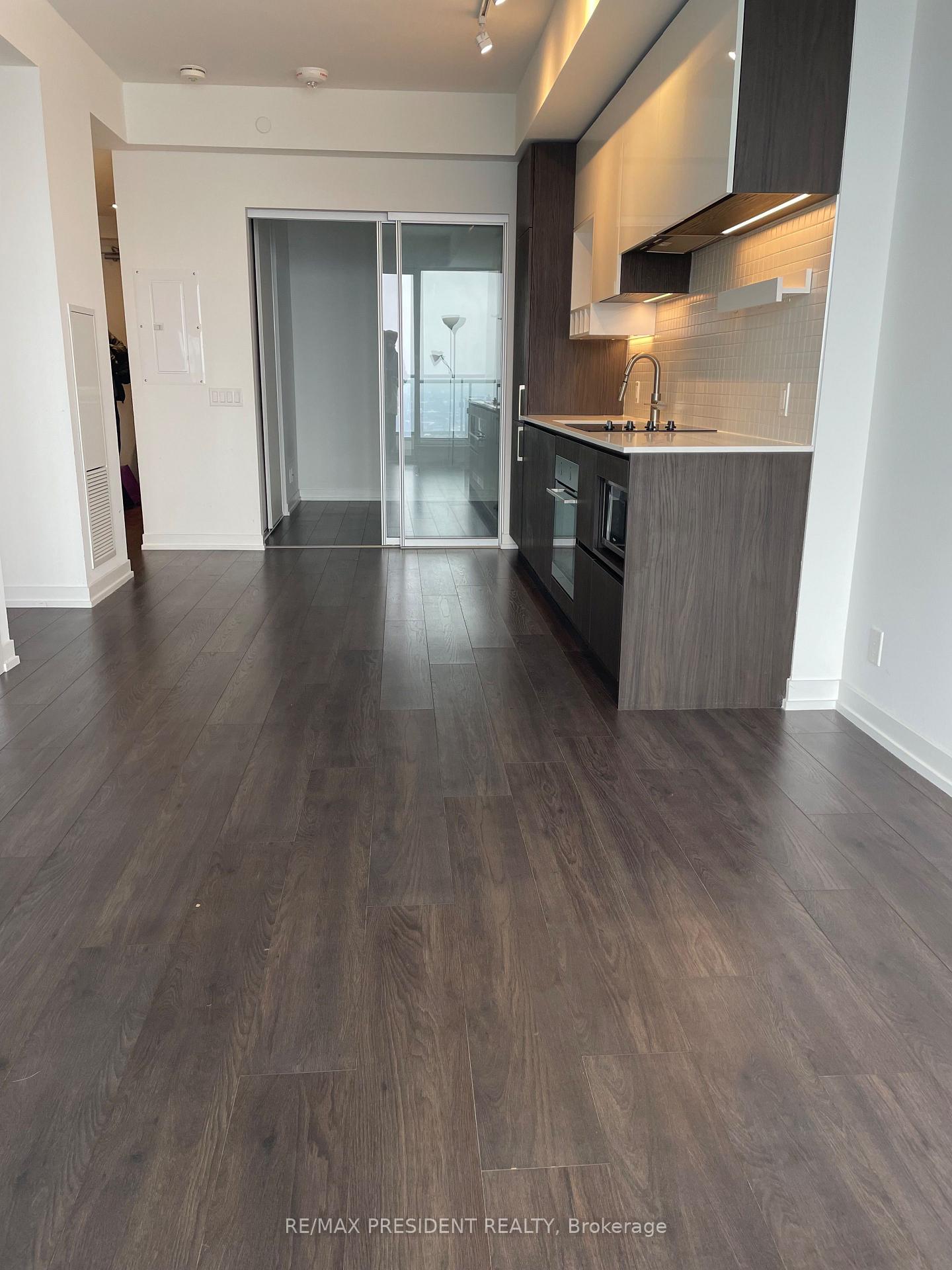 Photo 7 of Unit 4707, 5 Buttermill Avenue, Vaughan, Vaughan Corporate Centre — HOMEH