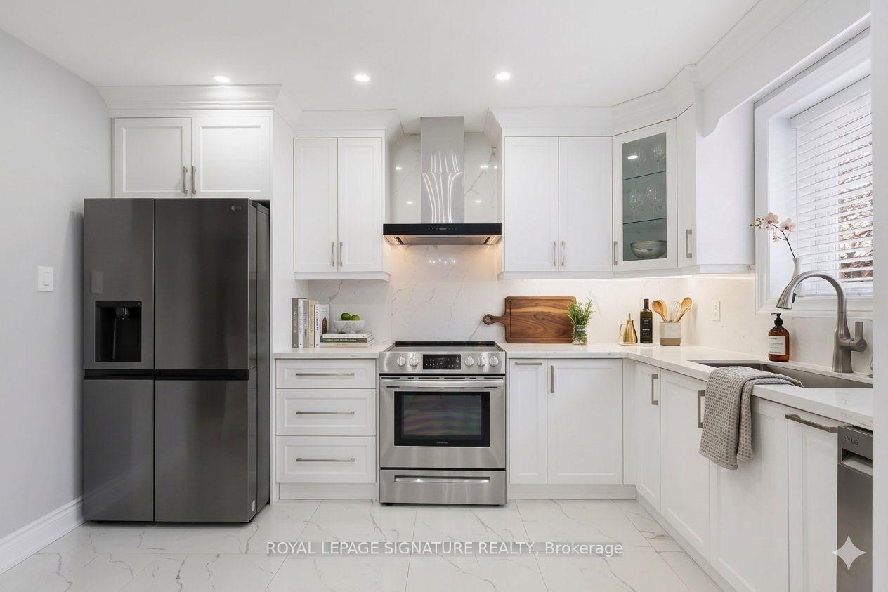Photo 8 of 90A Bicknell Avenue, Toronto, Keelesdale-Eglinton West — HOMEH