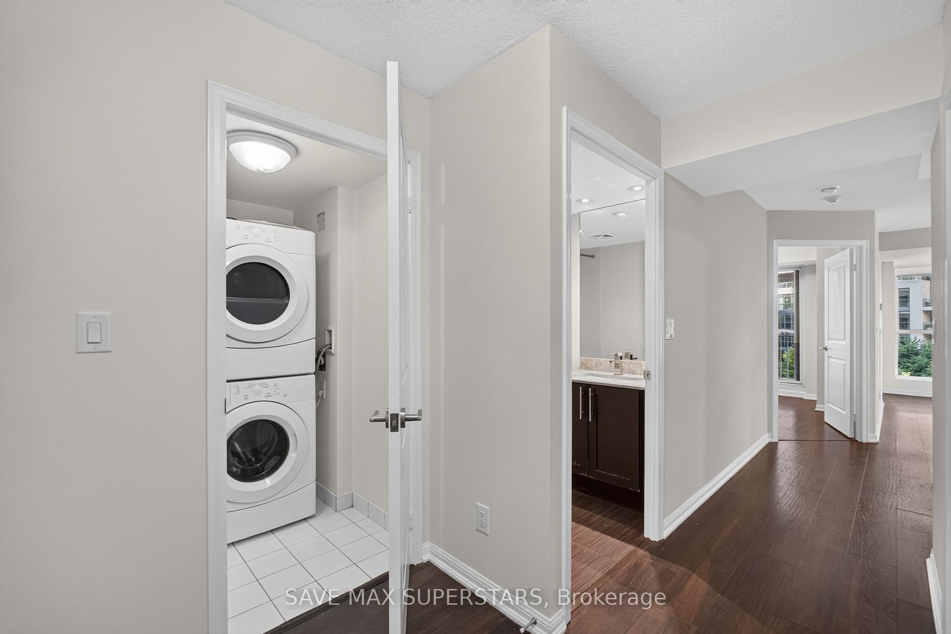 Photo 4 of Unit 714, 35 Bastion Street, Toronto, Niagara — HOMEH