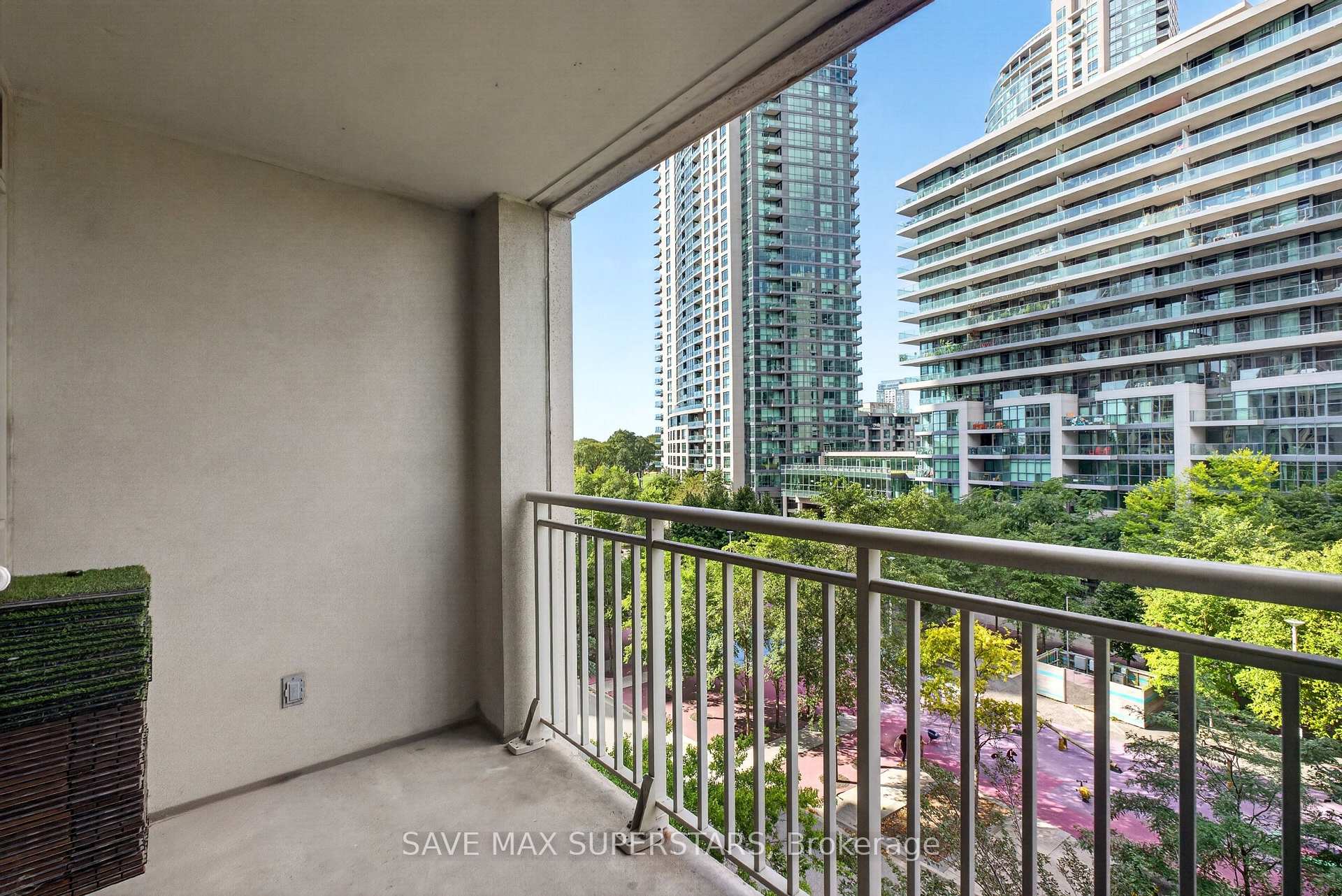Photo 26 of Unit 714, 35 Bastion Street, Toronto, Niagara — HOMEH