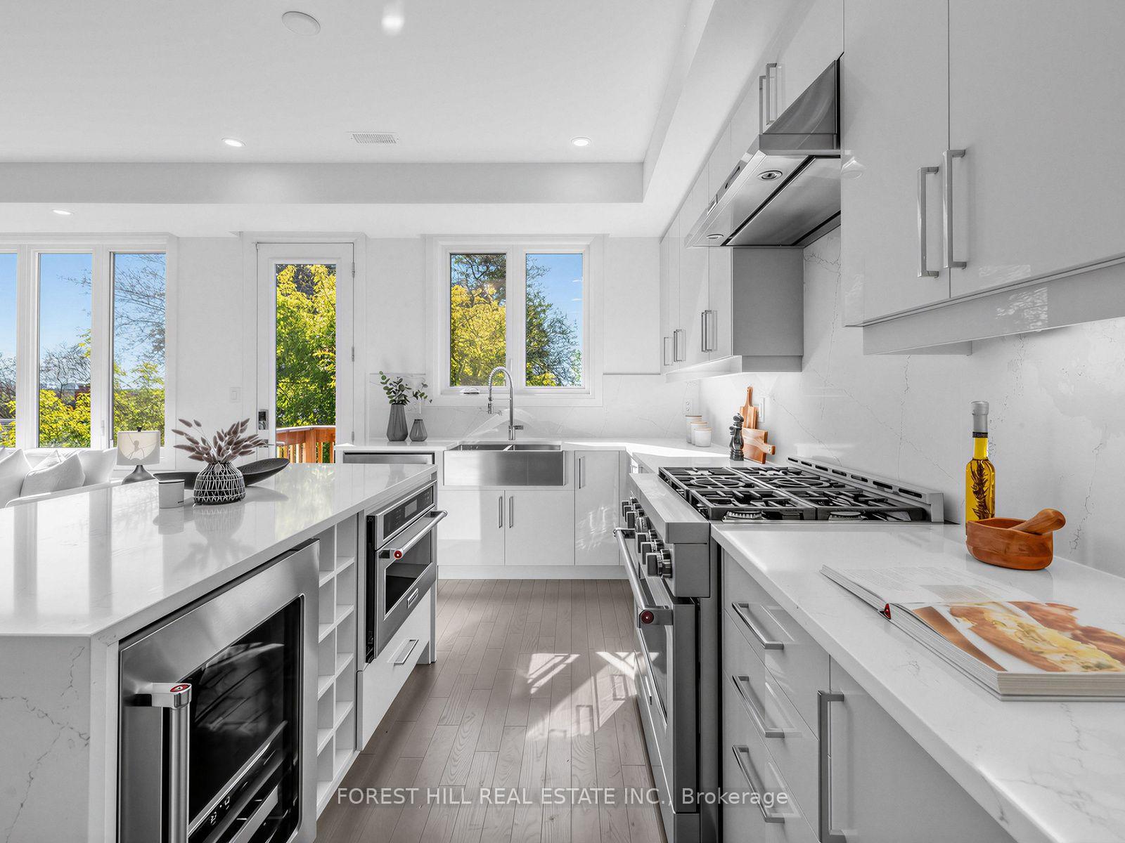 Photo 7 of 2996 Weston Road, North York, Humberlea-Pelmo Park — HOMEH