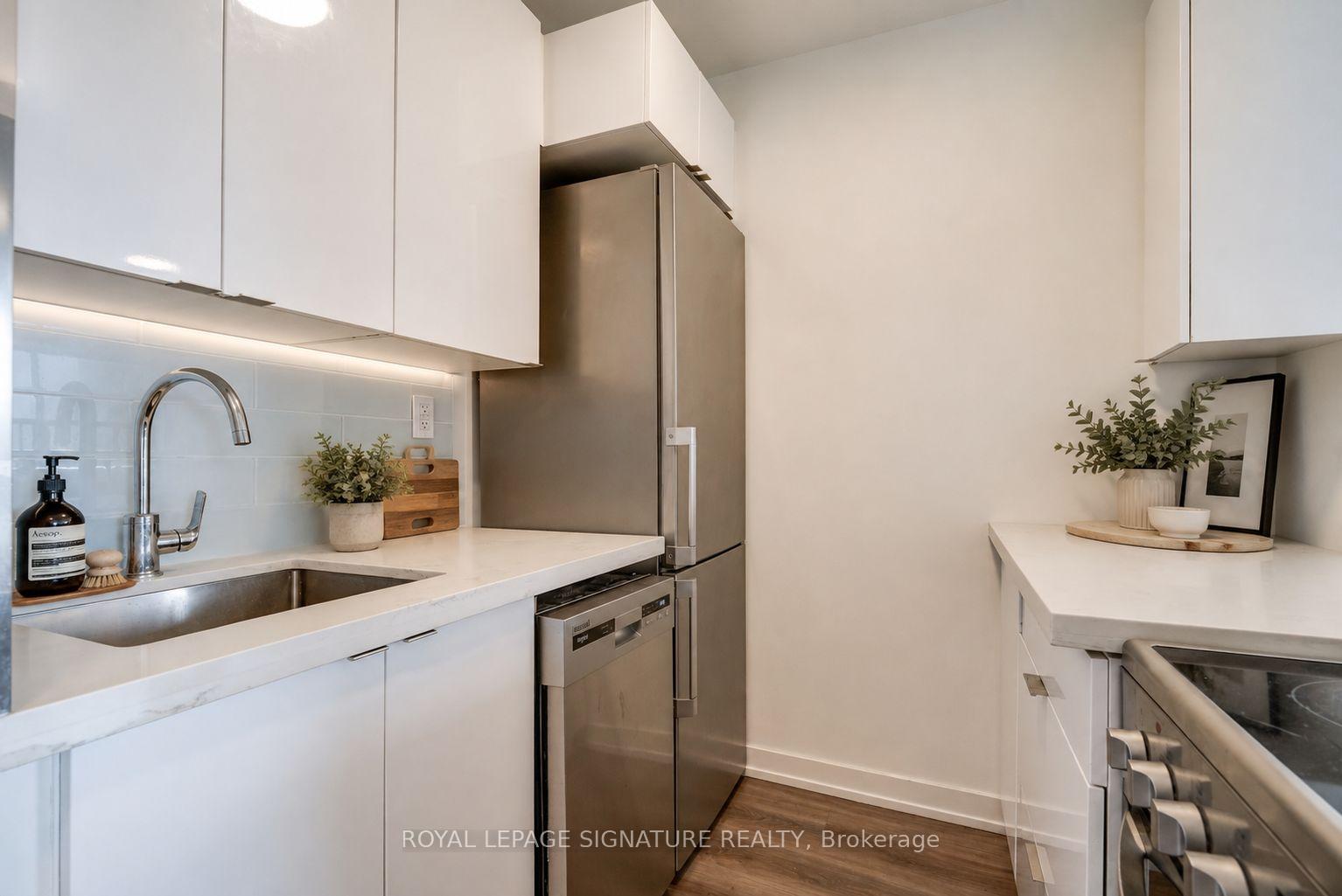 Photo 3 of Unit 203, 15 Gamble Avenue, Toronto, East York — HOMEH