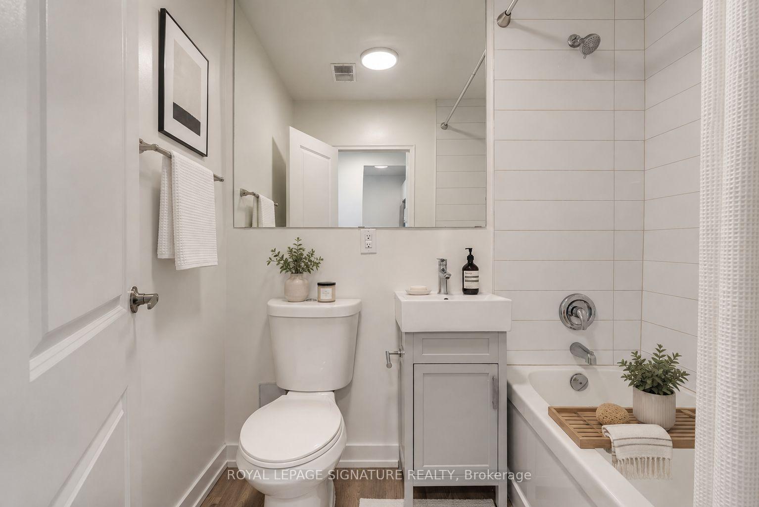 Photo 6 of Unit 203, 15 Gamble Avenue, Toronto, East York — HOMEH