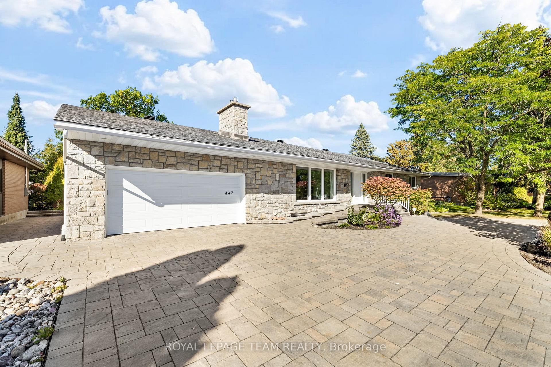 Photo 3 of 447 Simpson Road, Ottawa, Alta Vista/Faircrest Heights — HOMEH
