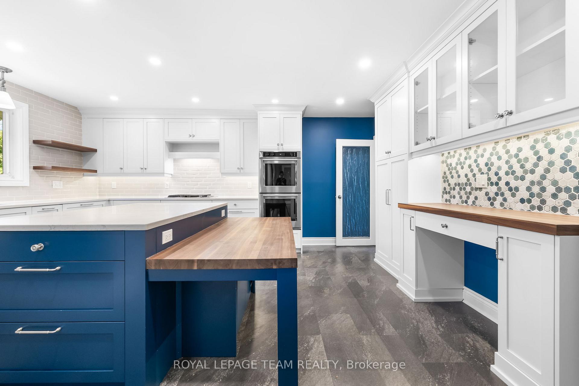 Photo 16 of 447 Simpson Road, Ottawa, Alta Vista/Faircrest Heights — HOMEH