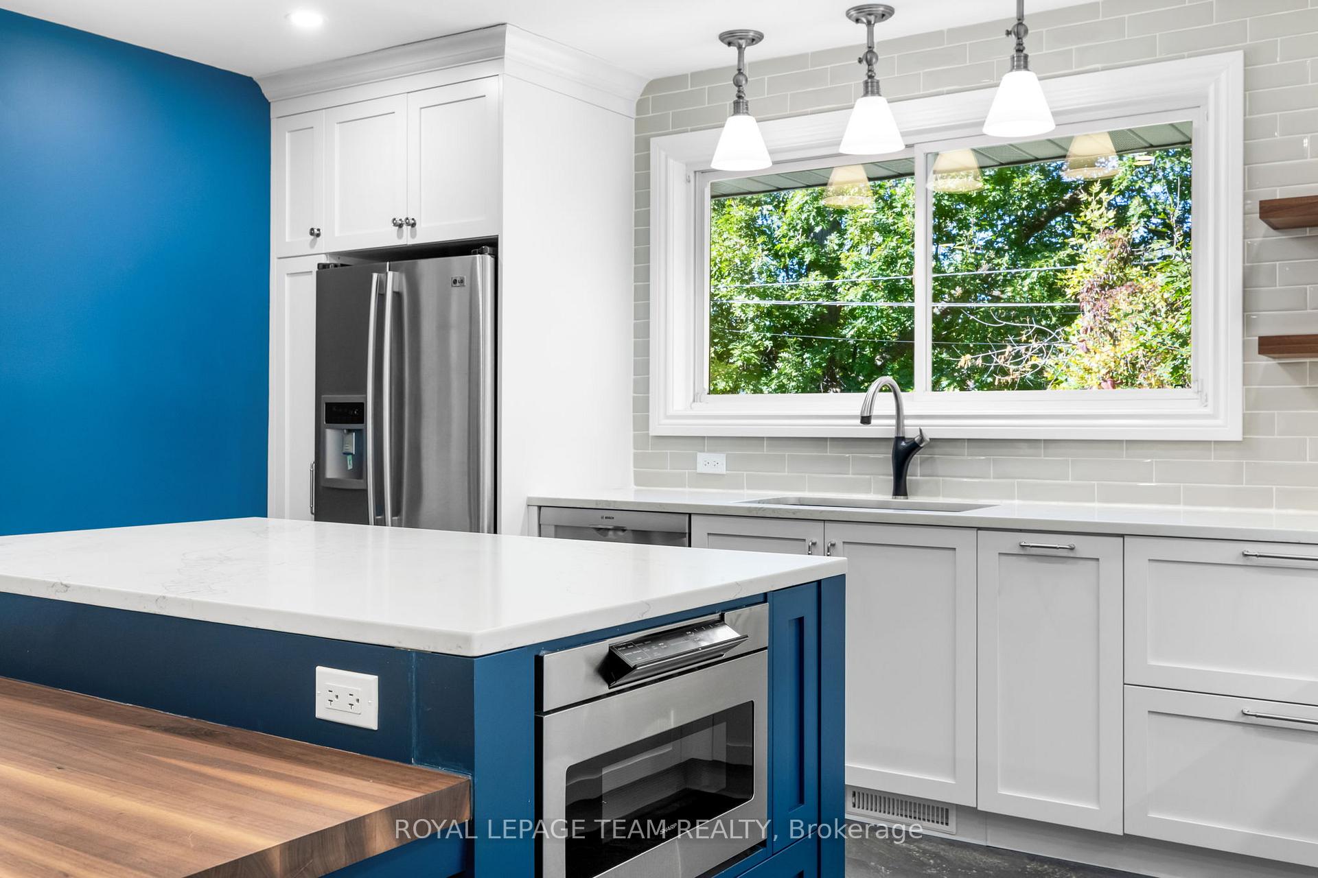 Photo 19 of 447 Simpson Road, Ottawa, Alta Vista/Faircrest Heights — HOMEH