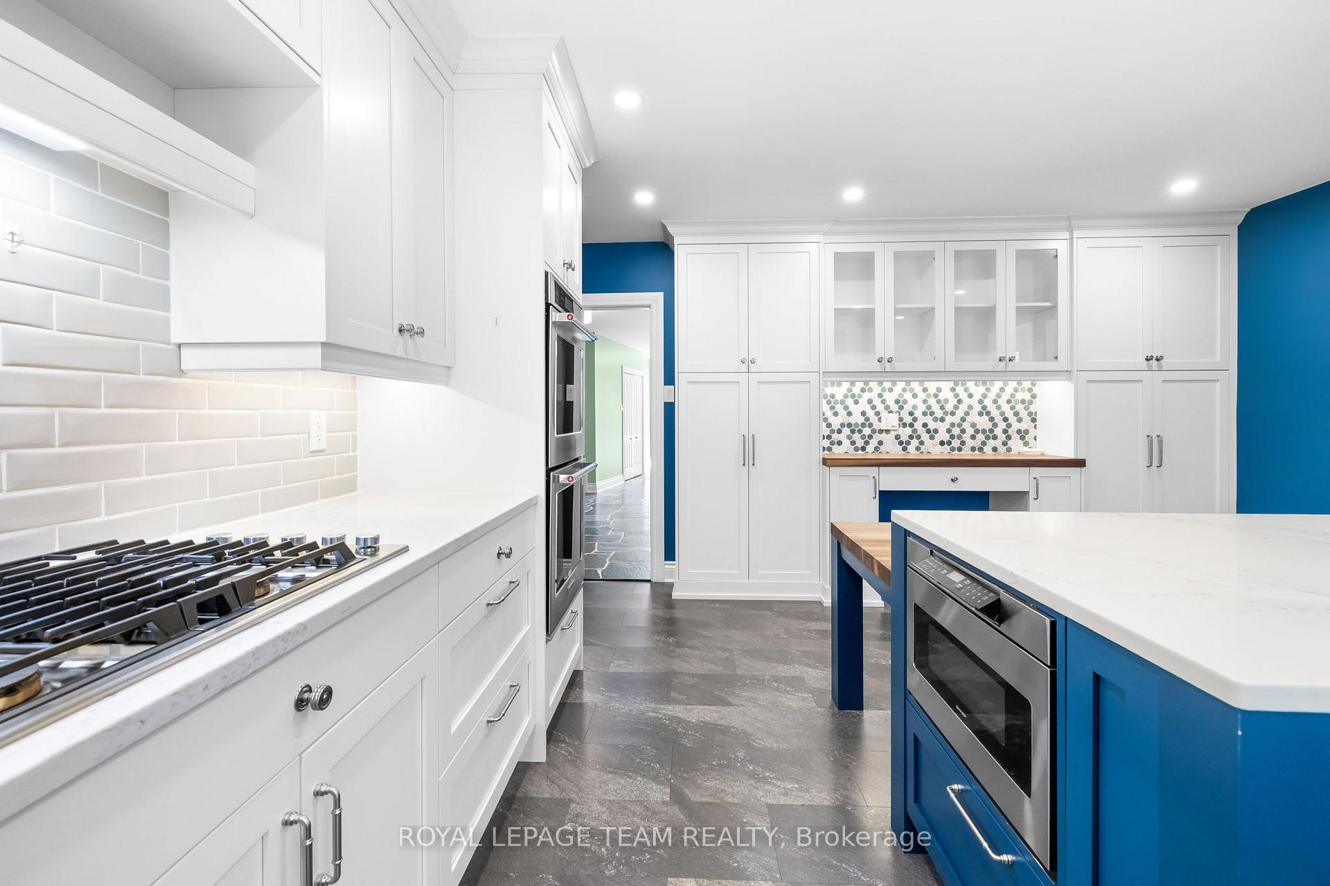 Photo 22 of 447 Simpson Road, Ottawa, Alta Vista/Faircrest Heights — HOMEH